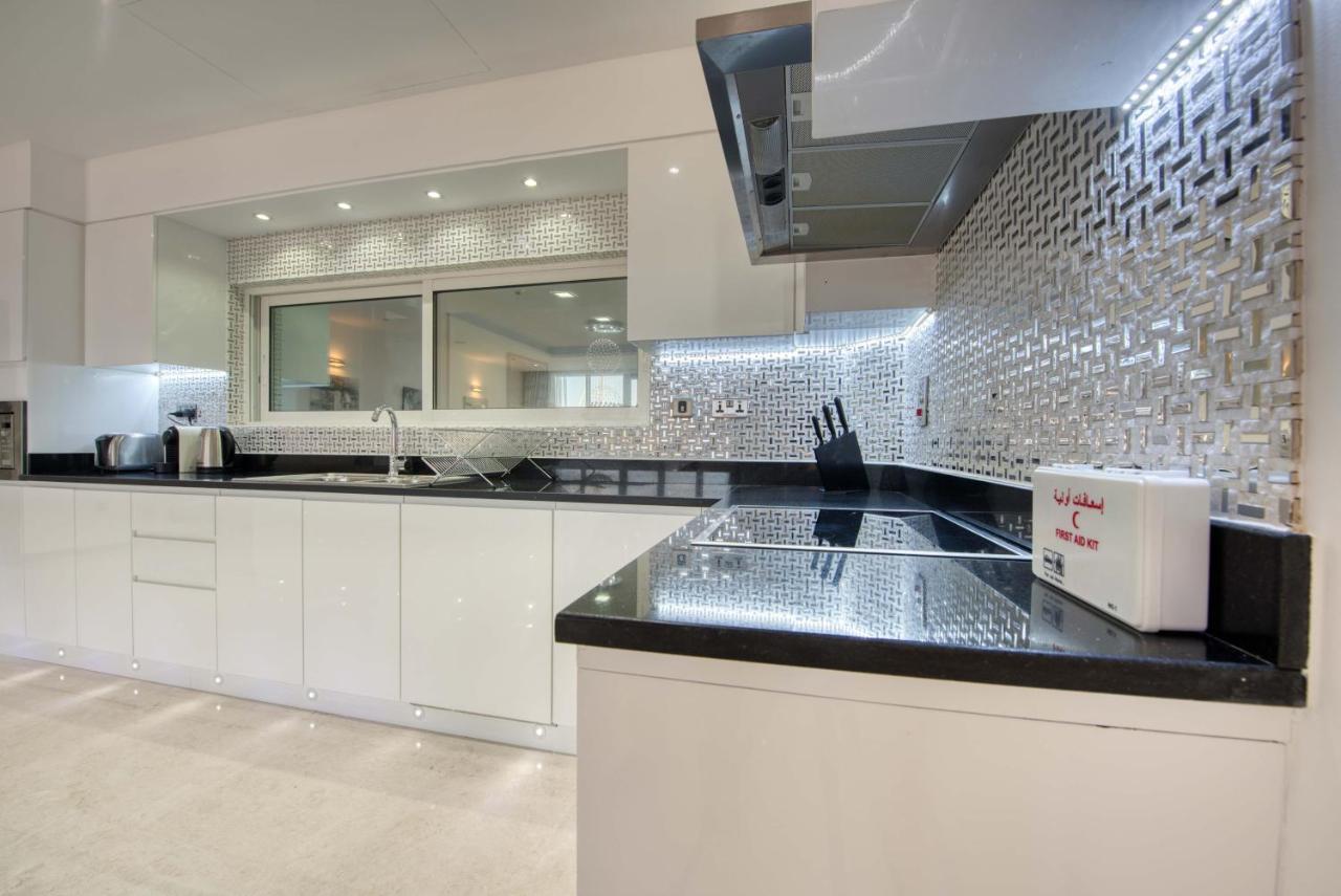 Maison Privee - Spacious Apt On Palm Jumeirah W Sea Views And Premium Facilities Access Dubai