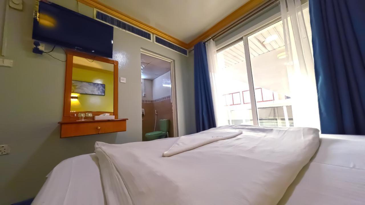 Maaeen Hotel