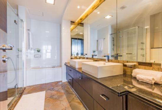 Marina Sky Penthouse *
