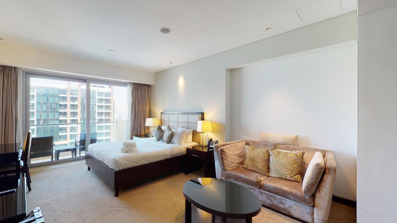 Key View - Emaar Residences, Marina Mall *