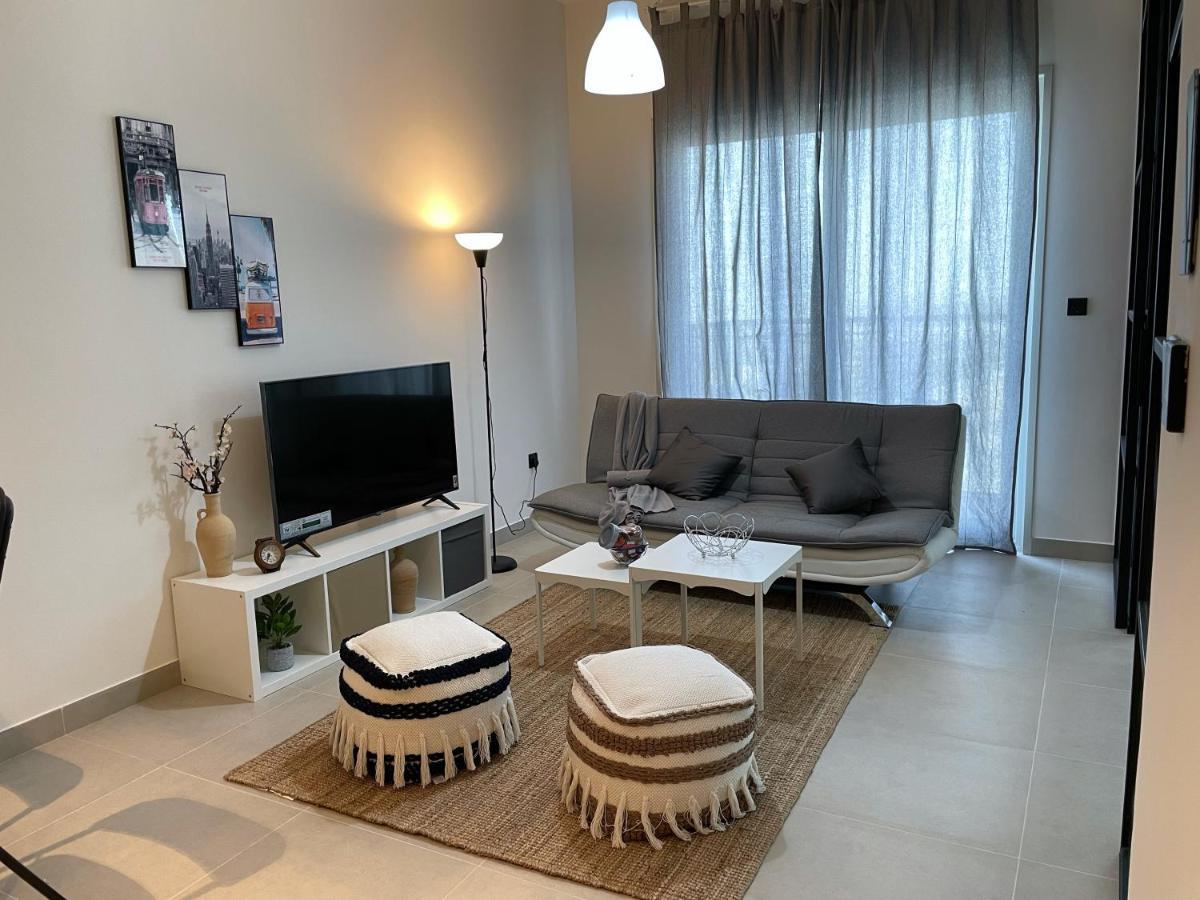 Hills Estate Deluxe 2 Bedroom Collective Tower A 603 *