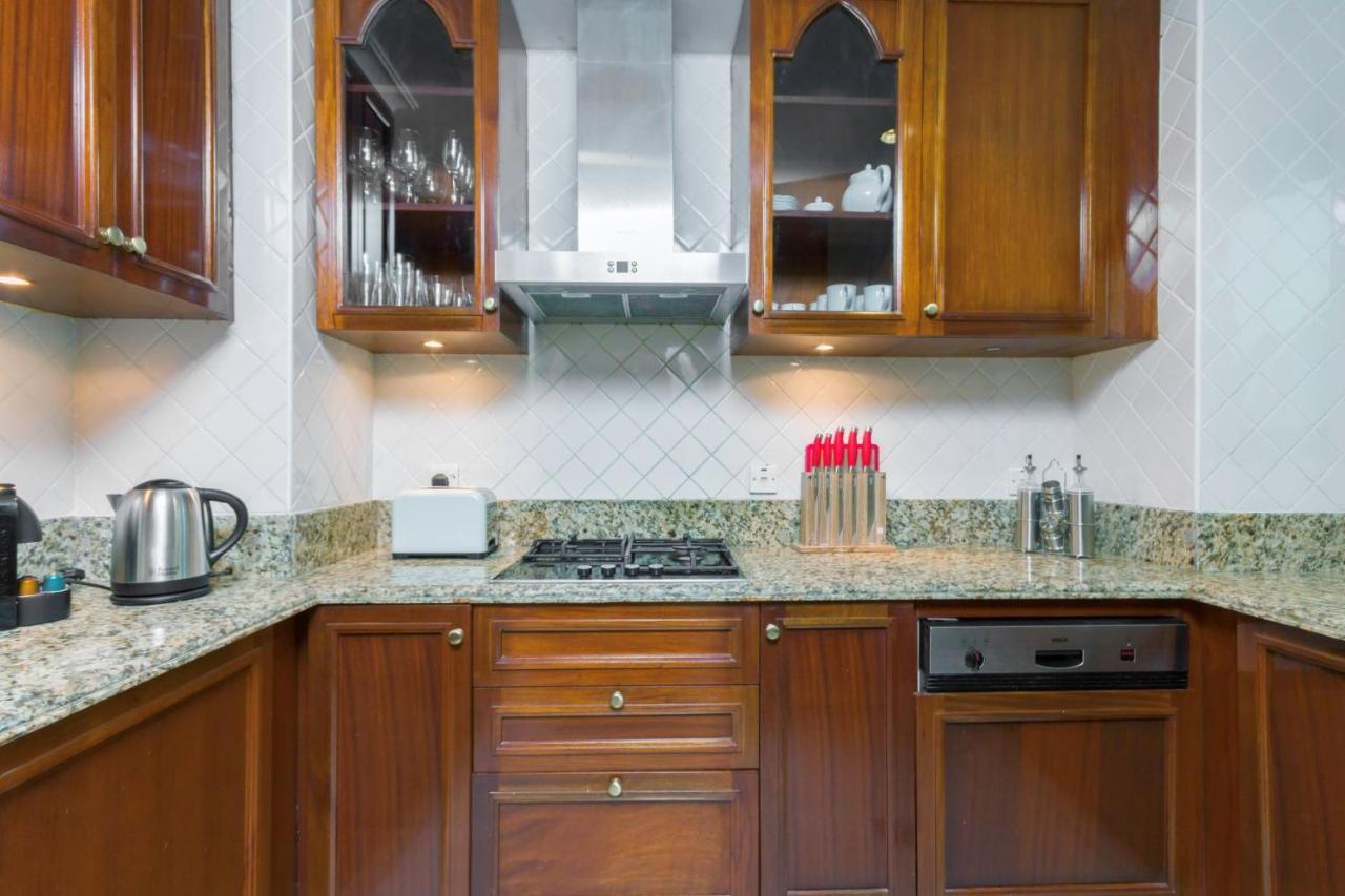 Souk Al Bahar Al Tajer, Burj Khalifa - Mint Apartment *