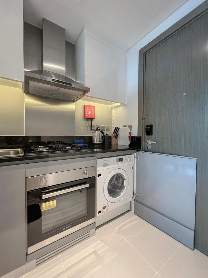 Apartment 5-star Luxury Studio Near Burj Khalifa With Amazing Canal & View! *