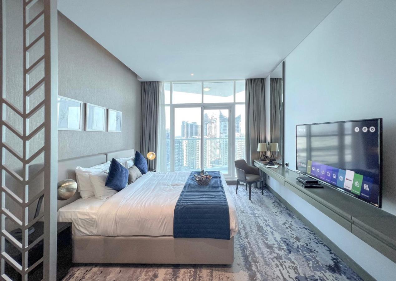 Apartment 5-star Luxury Studio Near Burj Khalifa With Amazing Canal & View! *