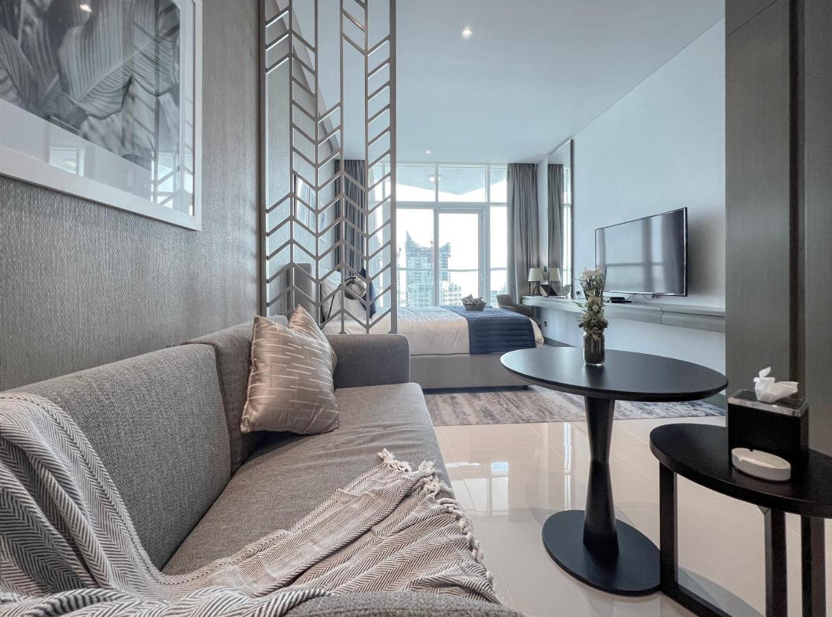 5-star Luxury Studio Near Burj Khalifa With Amazing Canal & View! * Dubai