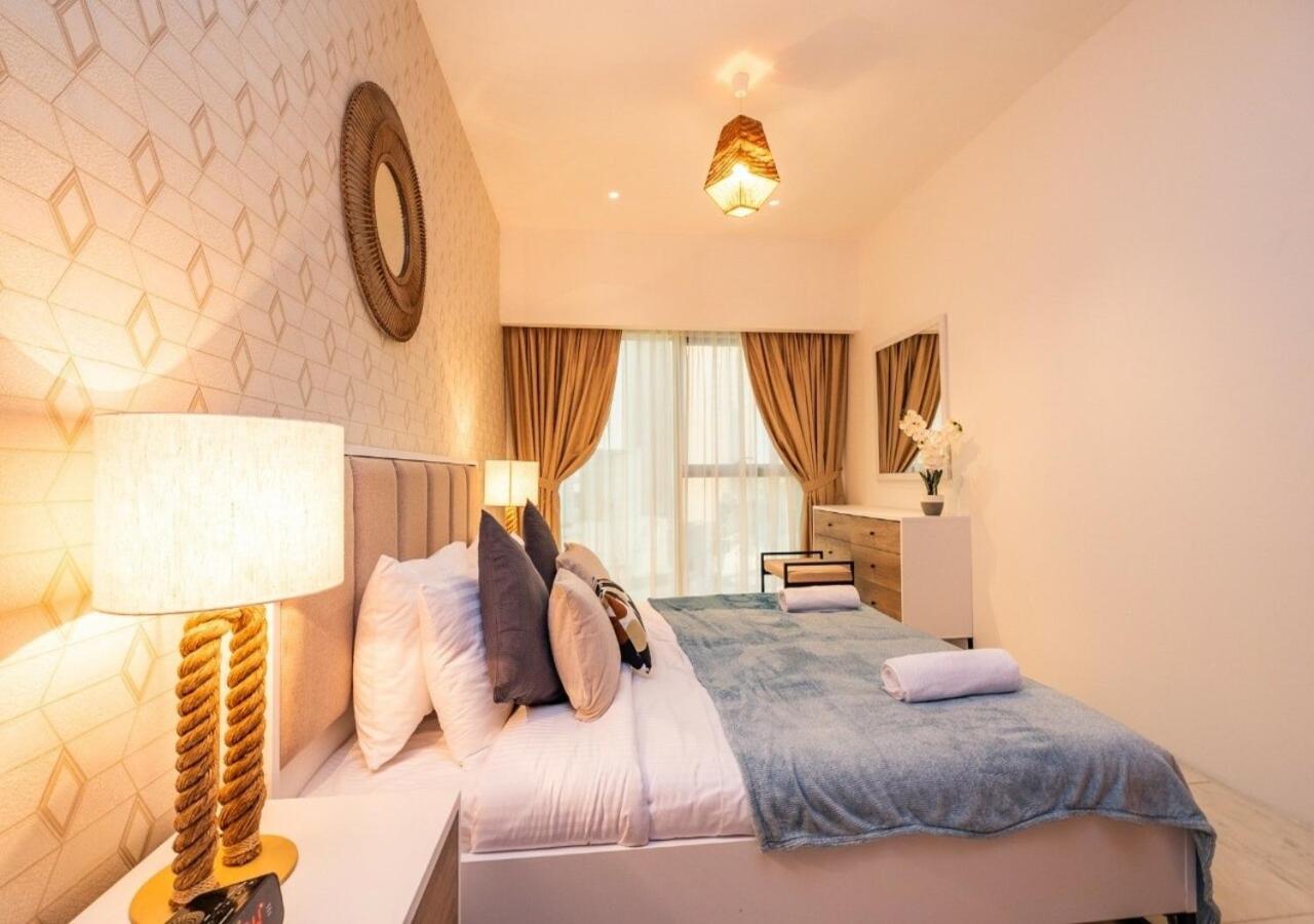 Daire Hometown - Cosy 1 Bedroom With Brand New Furniture In Difc Dubai