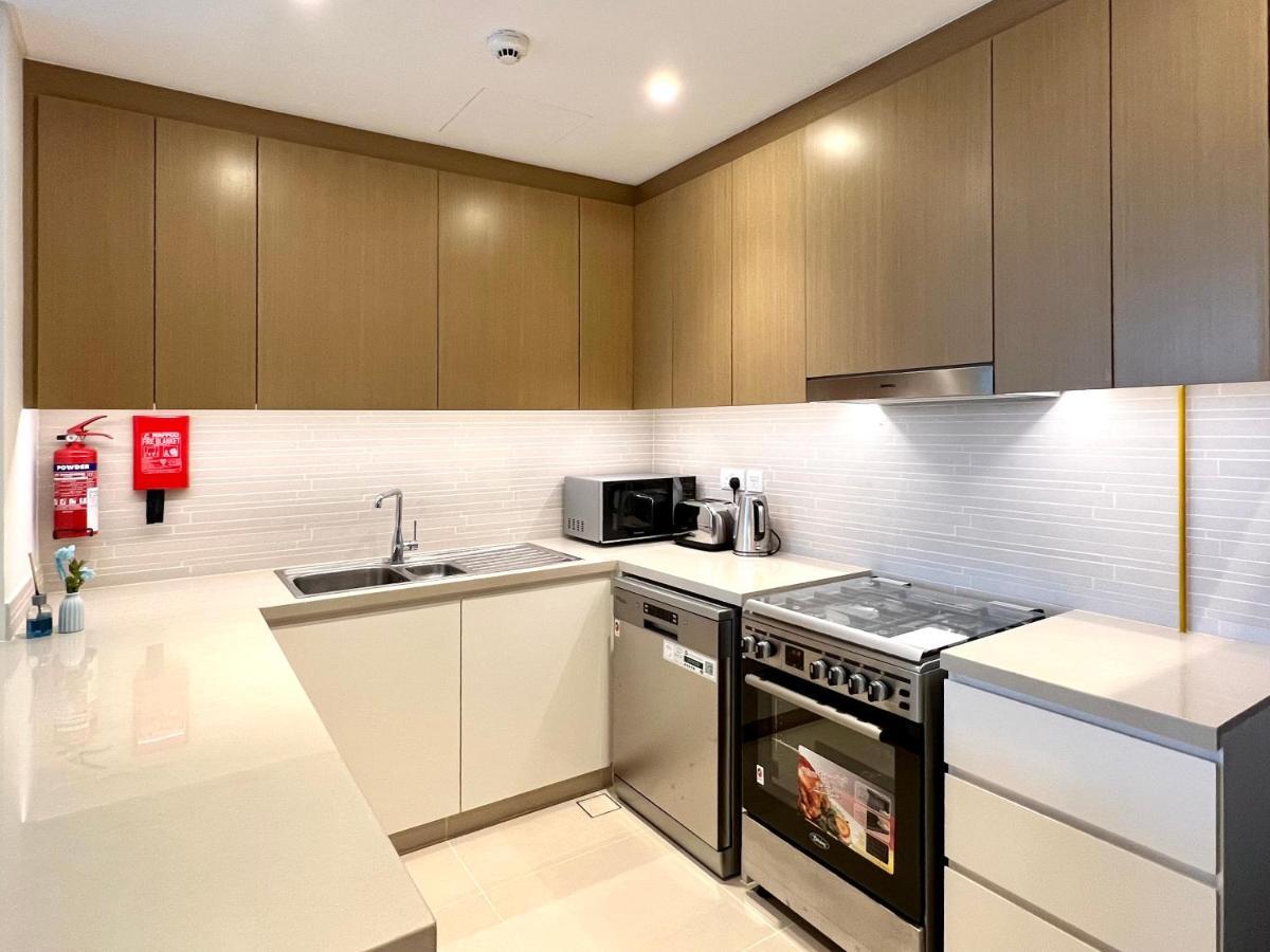 Plush Homes - Panoramic Beach View Chic 2 Bedroom In Marina Apartamento *