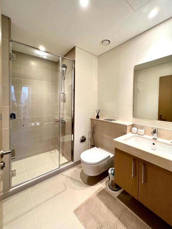 Plush Homes - Panoramic Beach View Chic 2 Bedroom In Marina Dubai