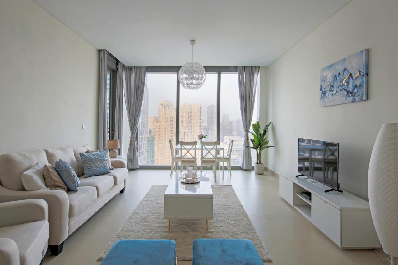 Plush Homes - Panoramic Beach View Chic 2 Bedroom In Marina