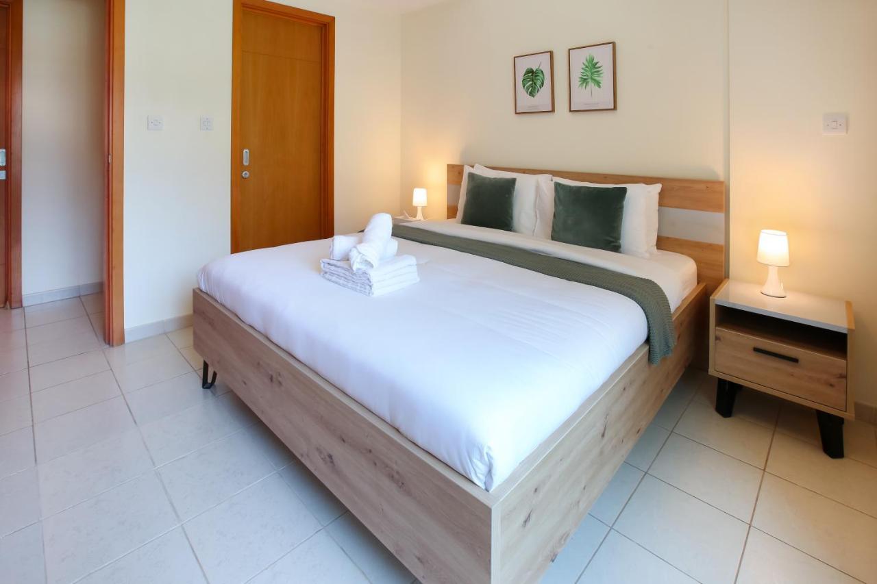 Koala & Tree - Luxurious 1br In The Greens, Stays Up To 4 !! Daire Dubai