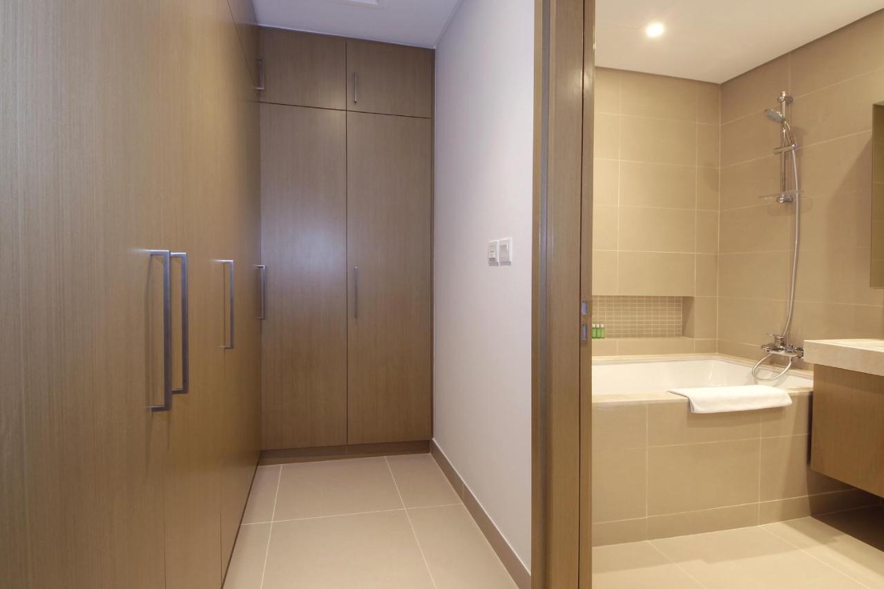 Rh - Breathtaking Sea View, 02br Apartment, High Floor, Marina *