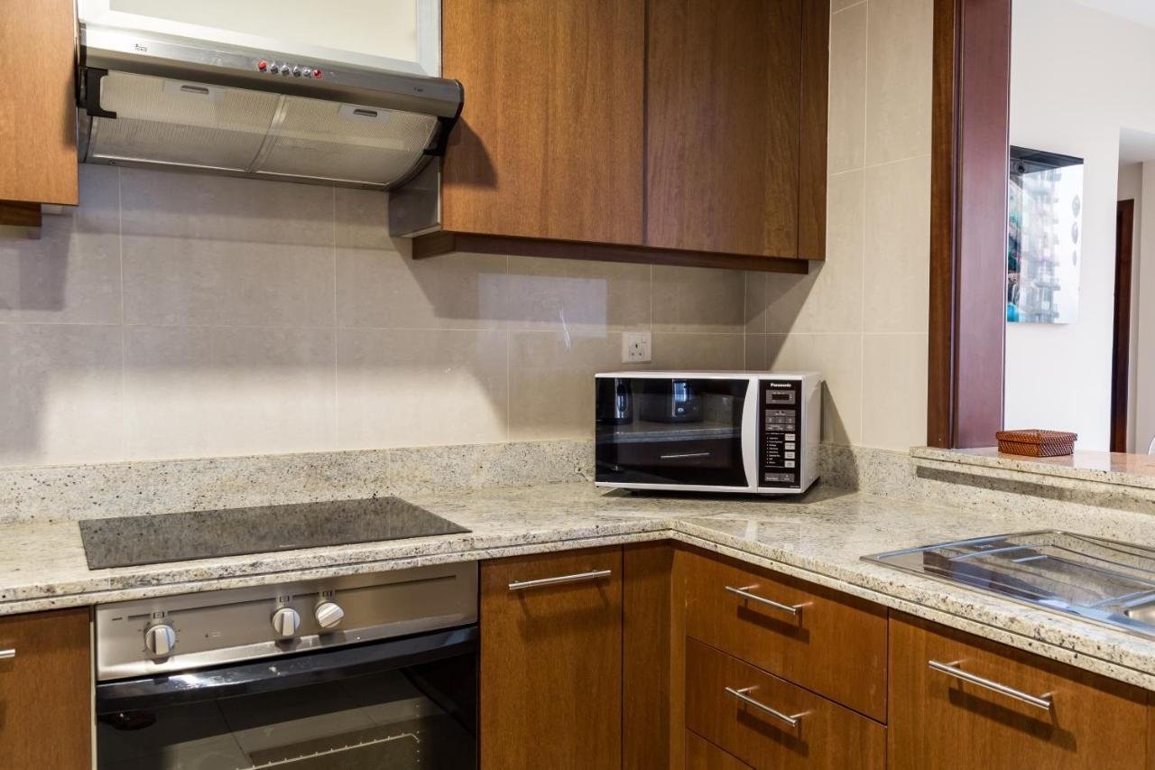 Apartment Higuests - Luxury Apt With Balcony, Steps From Burj Khalifa *