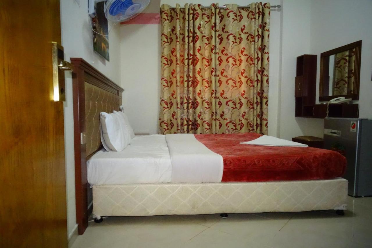 Otel Super Oyo 945 Dream Touch Dubai