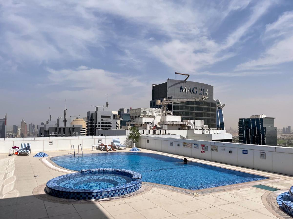 180° Sheik Zayed Road Balcony Views 2br In Jlt * Dubai