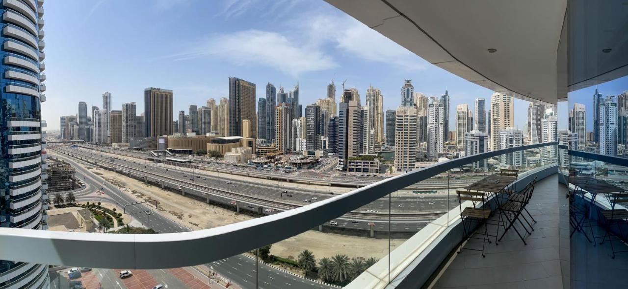 Apartment 180° Sheik Zayed Road Balcony Views 2br In Jlt *