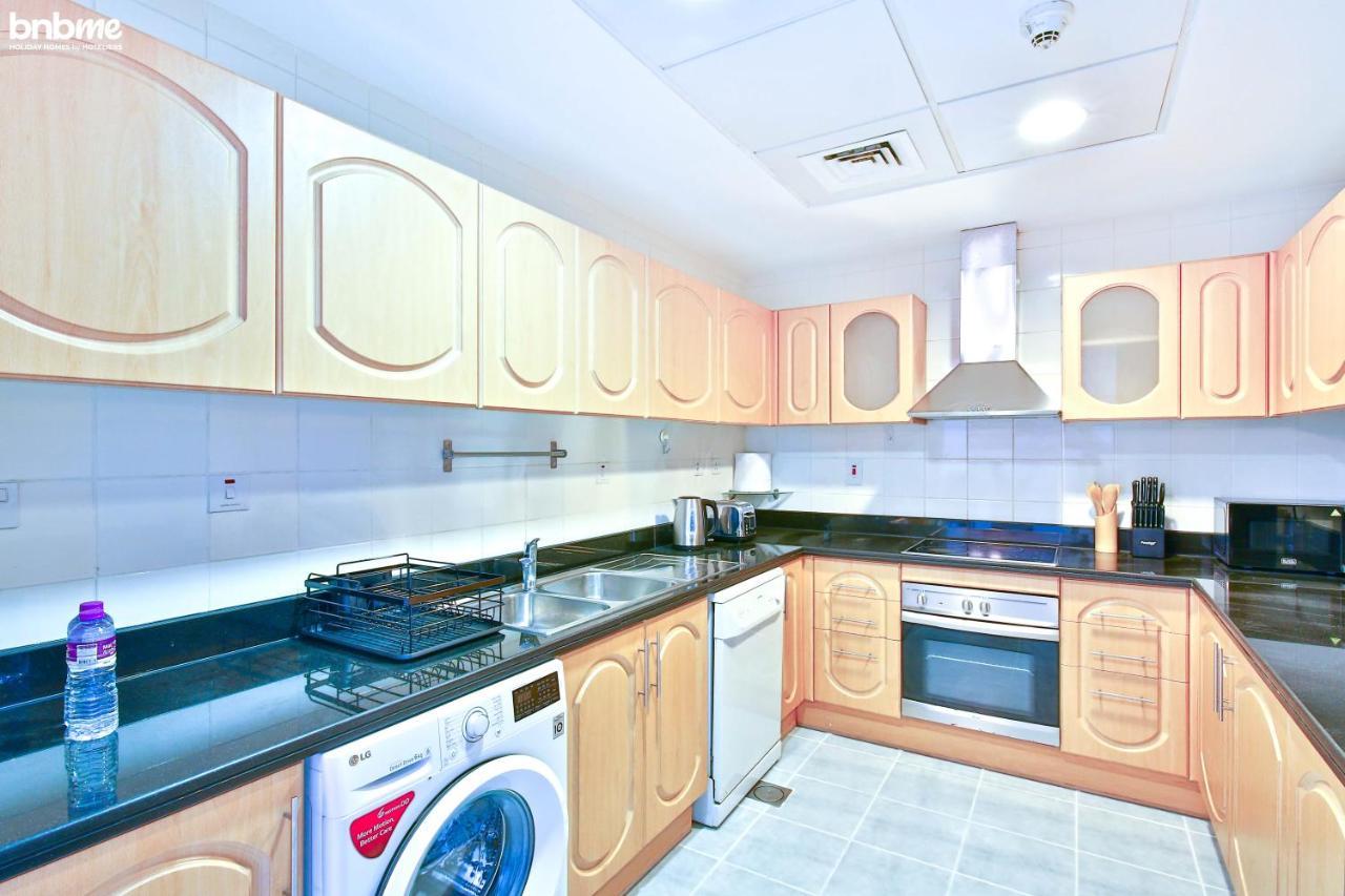 Bnbmehomes - Sit Back & Enjoy Seeing The Luxury Yachts Drive By - B67 Apartamento Dubai