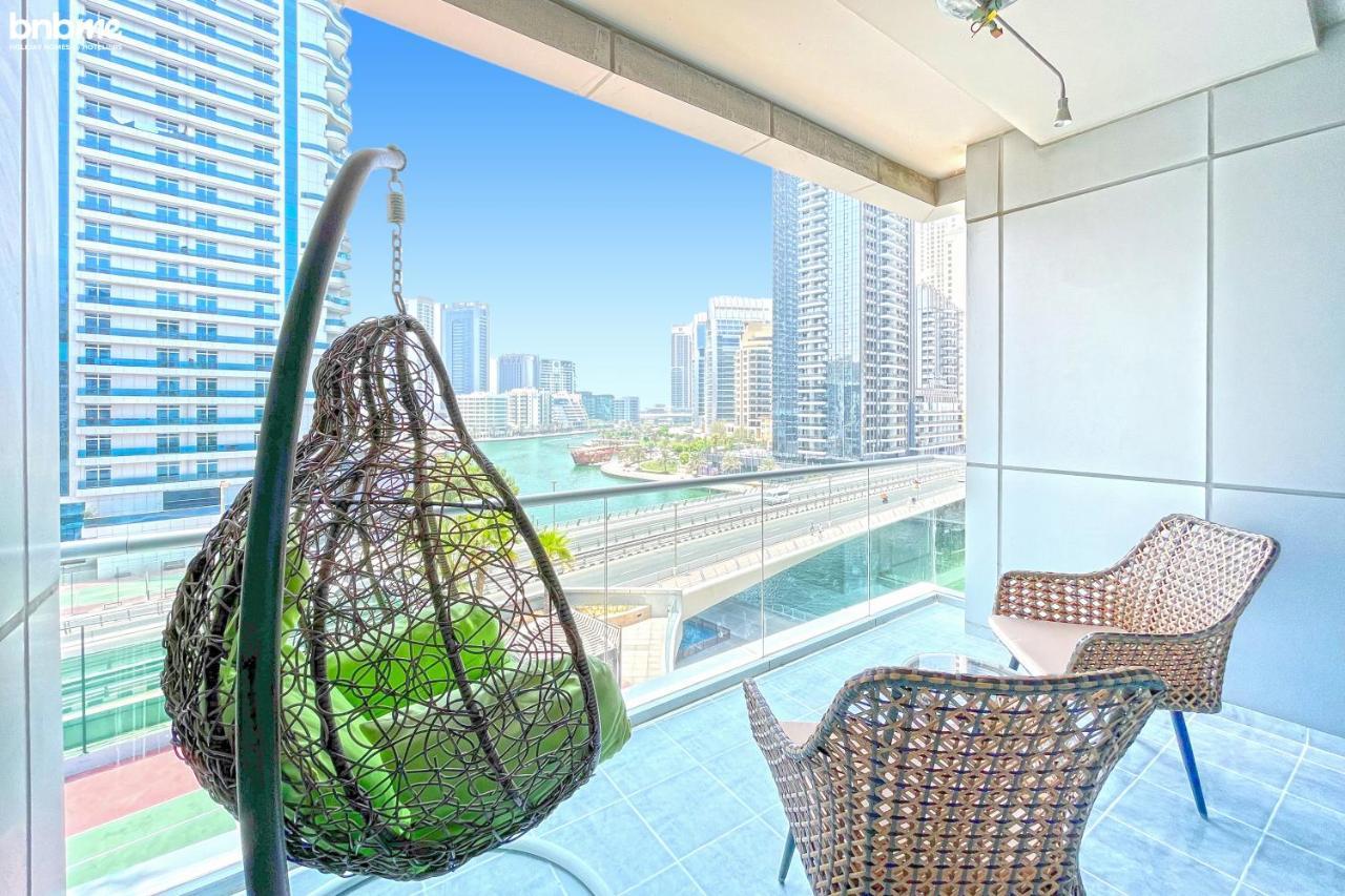 Apartamento Bnbmehomes - Sit Back & Enjoy Seeing The Luxury Yachts Drive By - B67 Dubai