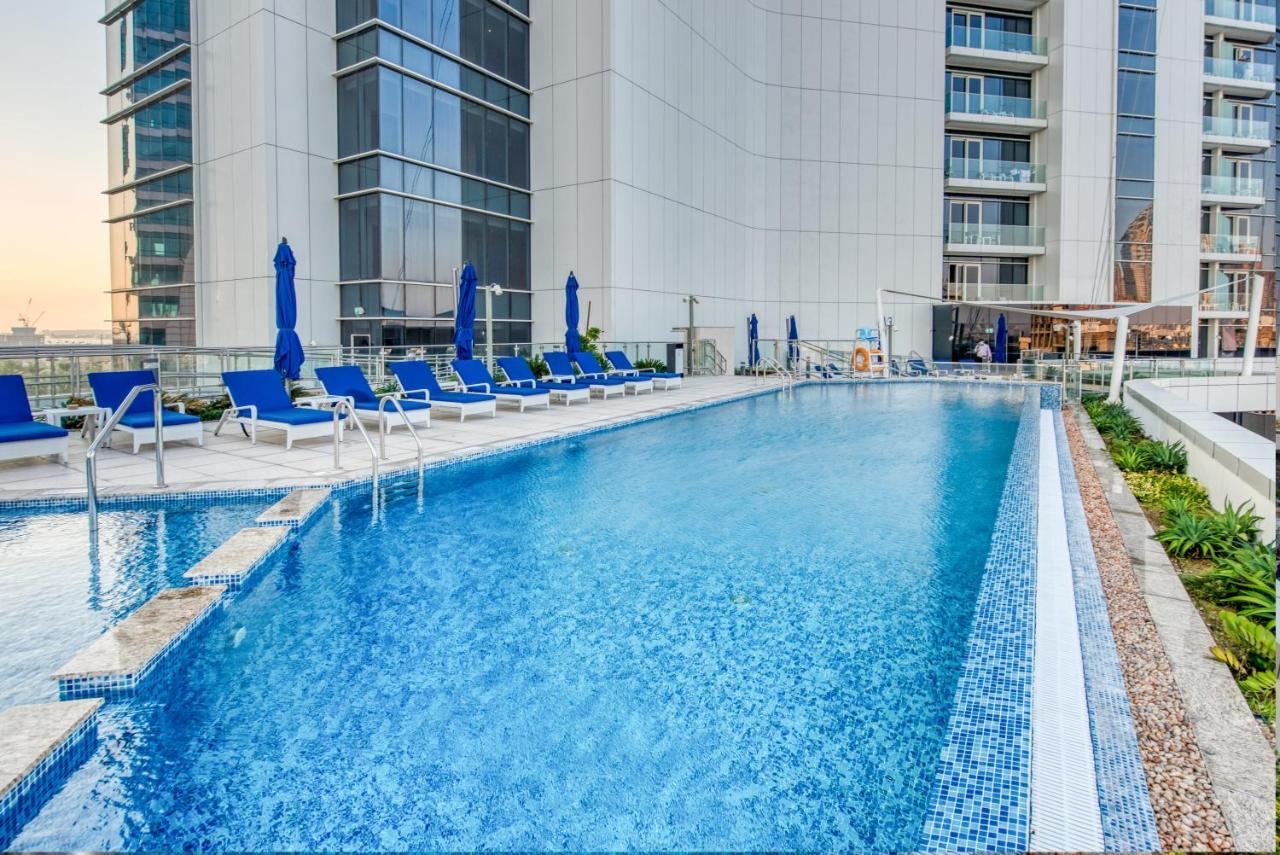 Avani Palm View Luxury *