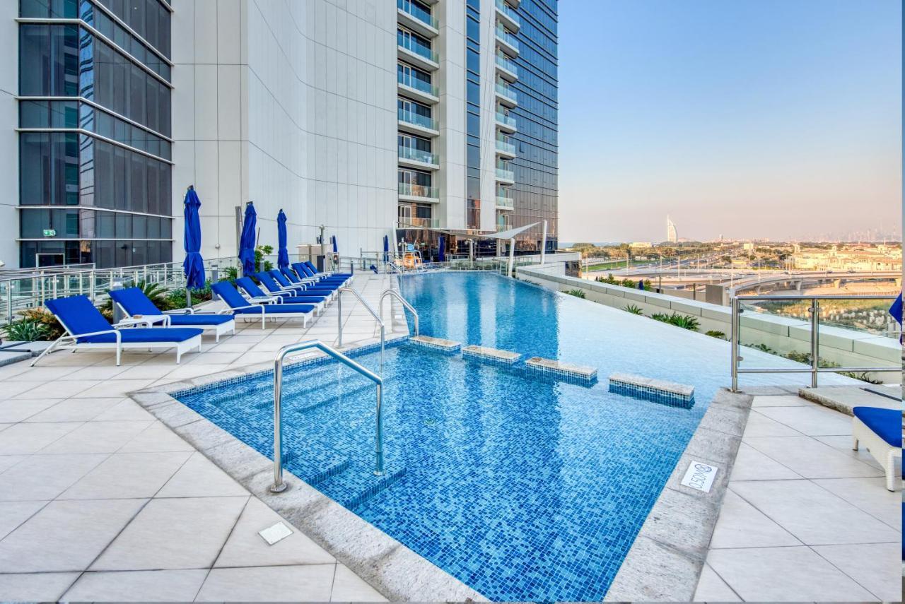 Avani Palm View Luxury Apartment