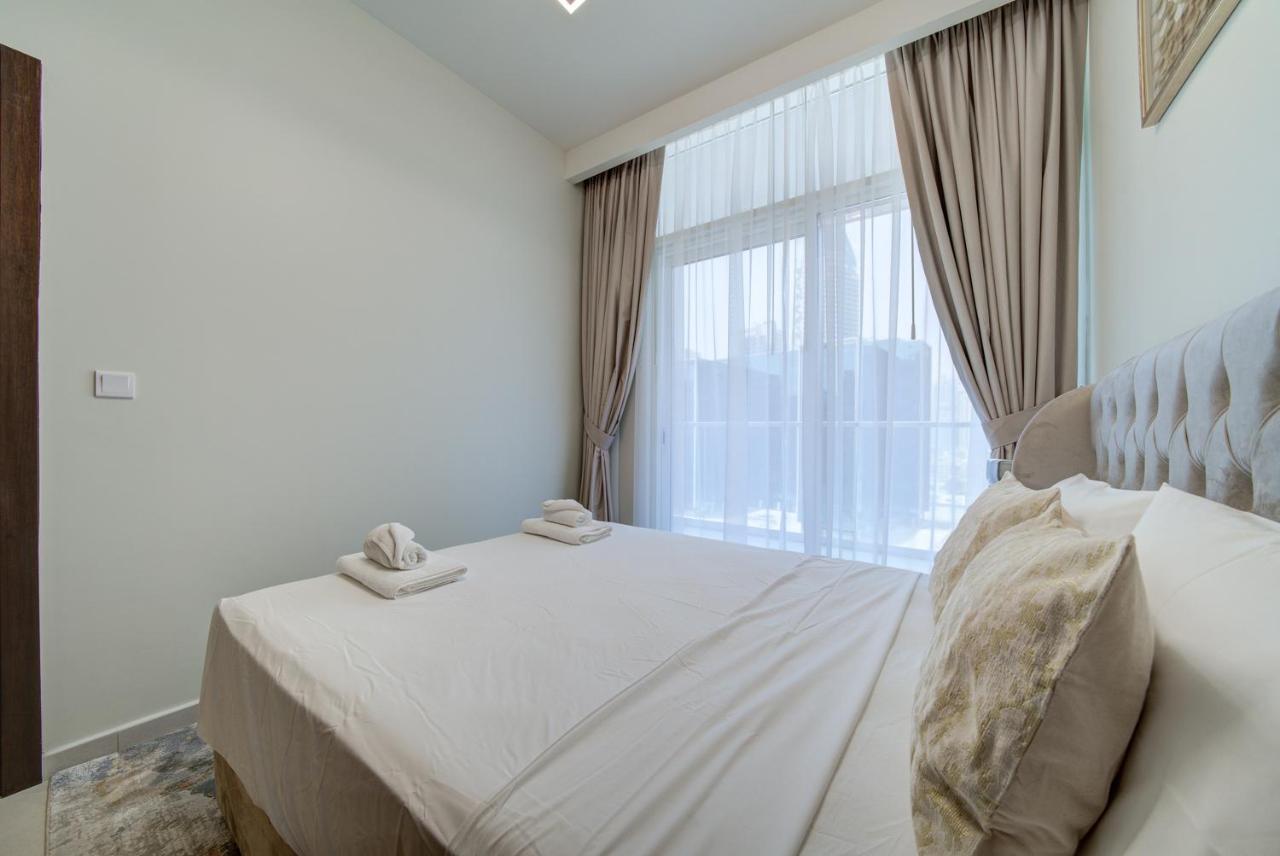 Brand New 1br - Business Bay - Burj Khalifa View 1303 Apartment Dubai