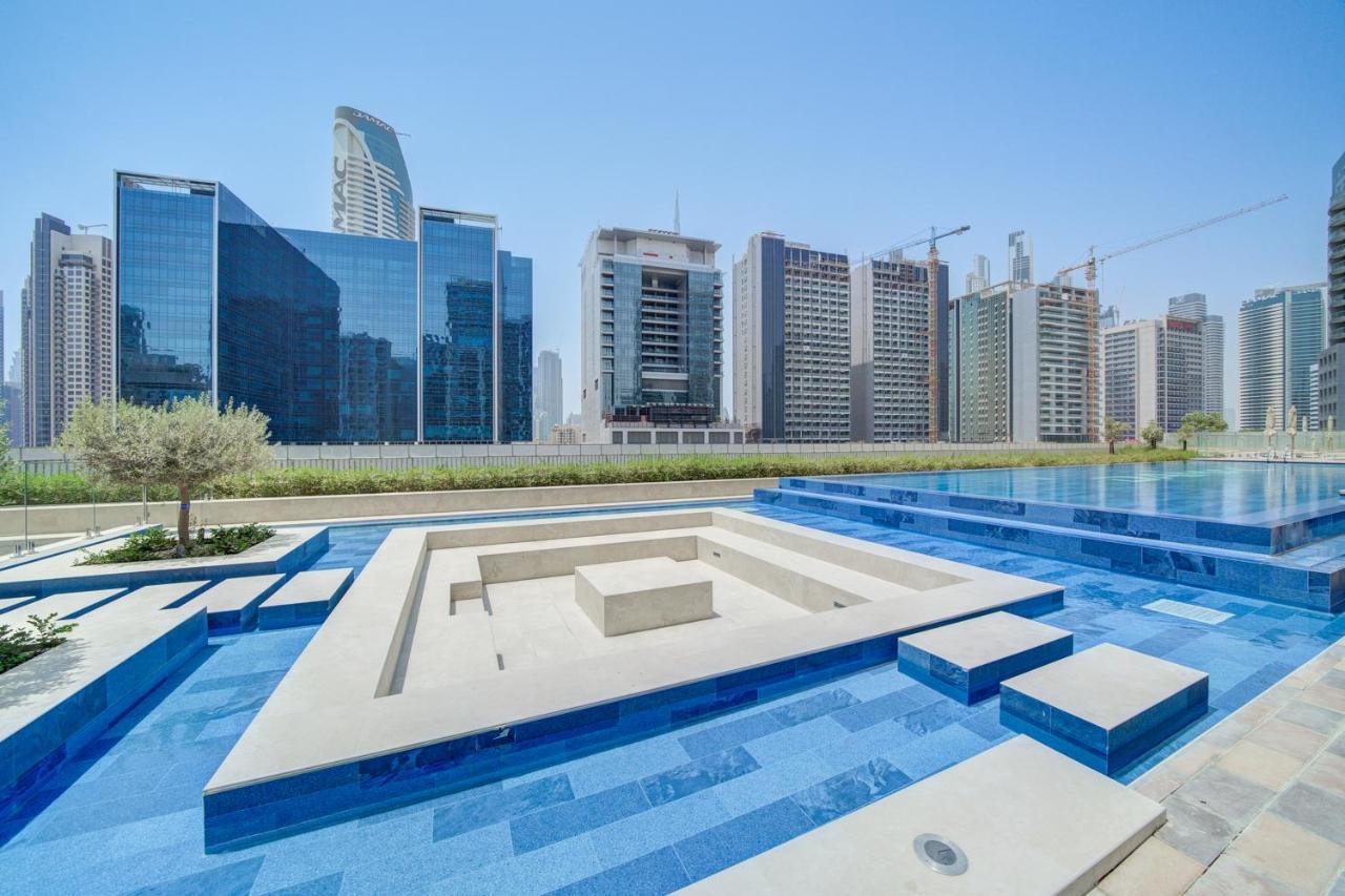 Brand New 1br - Business Bay - Burj Khalifa View 1303 Apartment Dubai
