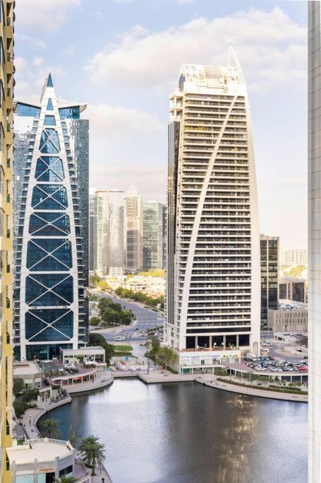 La Buena Vida Homes - Luxe 1bd, Boutique Full Lakeview 1m To Metro, & Almas Tower Daire
