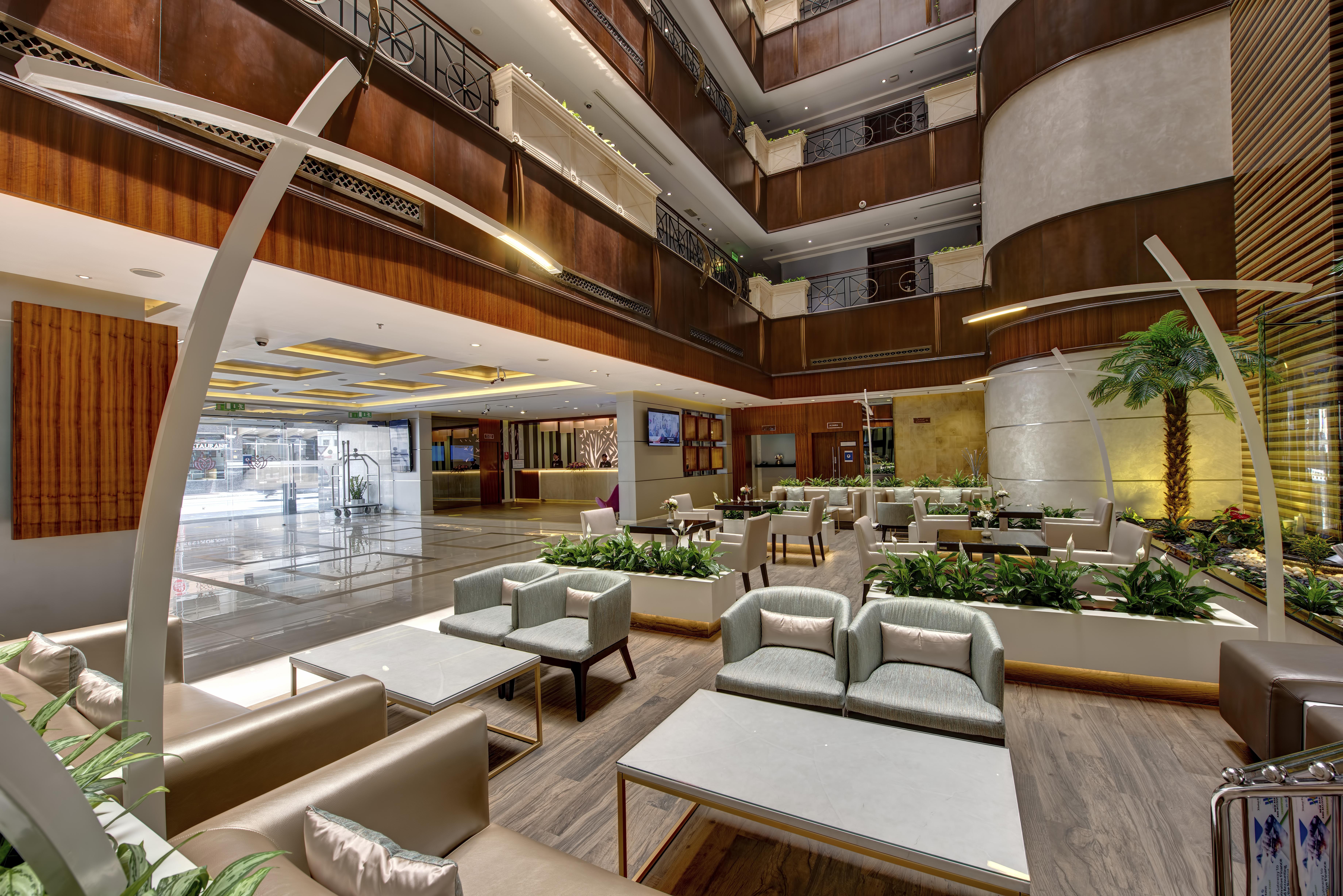 Howard Johnson Plaza By Wyndham Deira Hotel Dubai