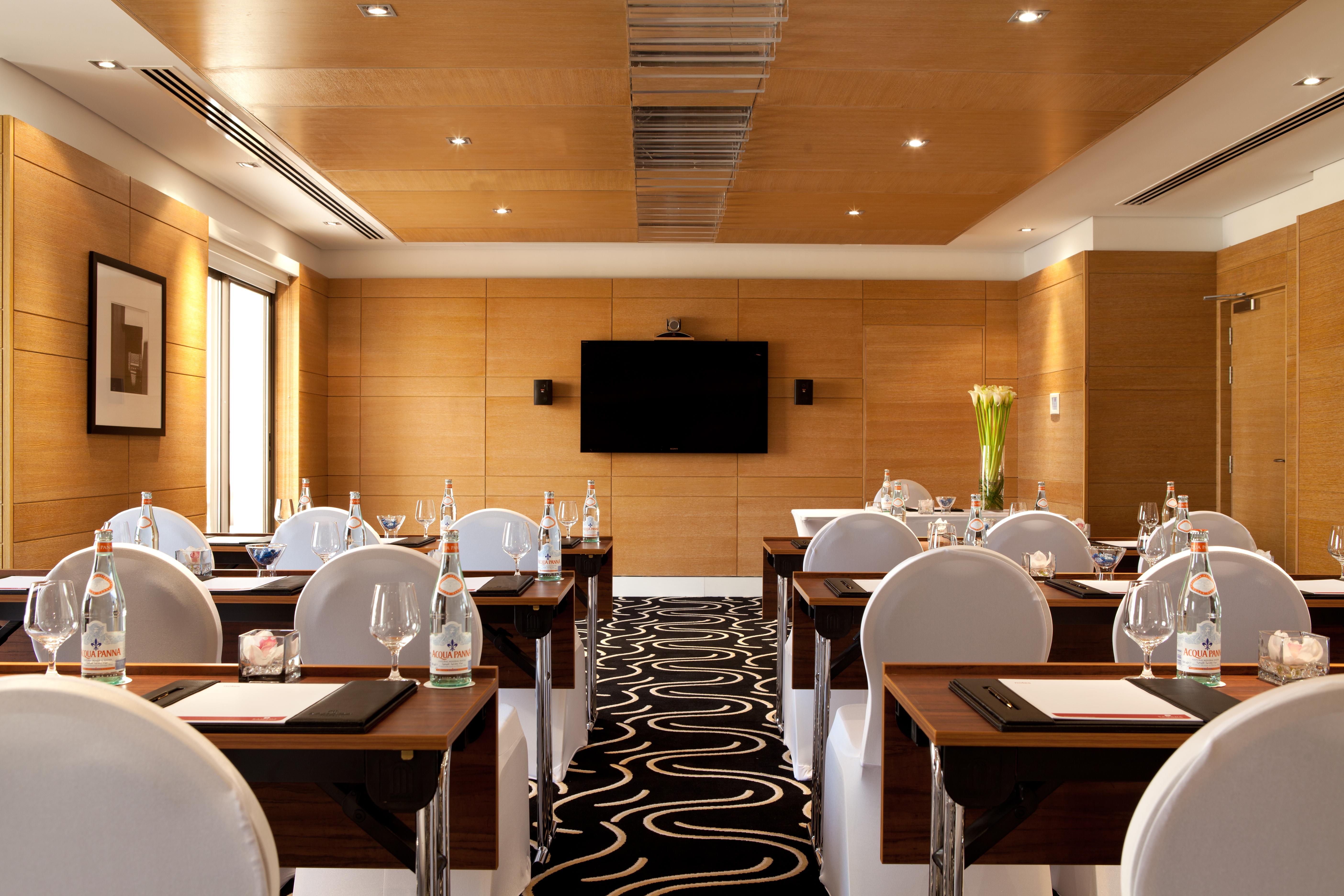 Hotel Delta By Marriott Jumeirah Beach,