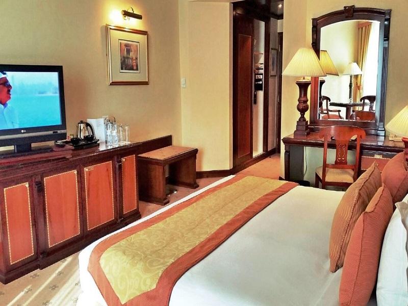 Knight Castle 5* Dubai