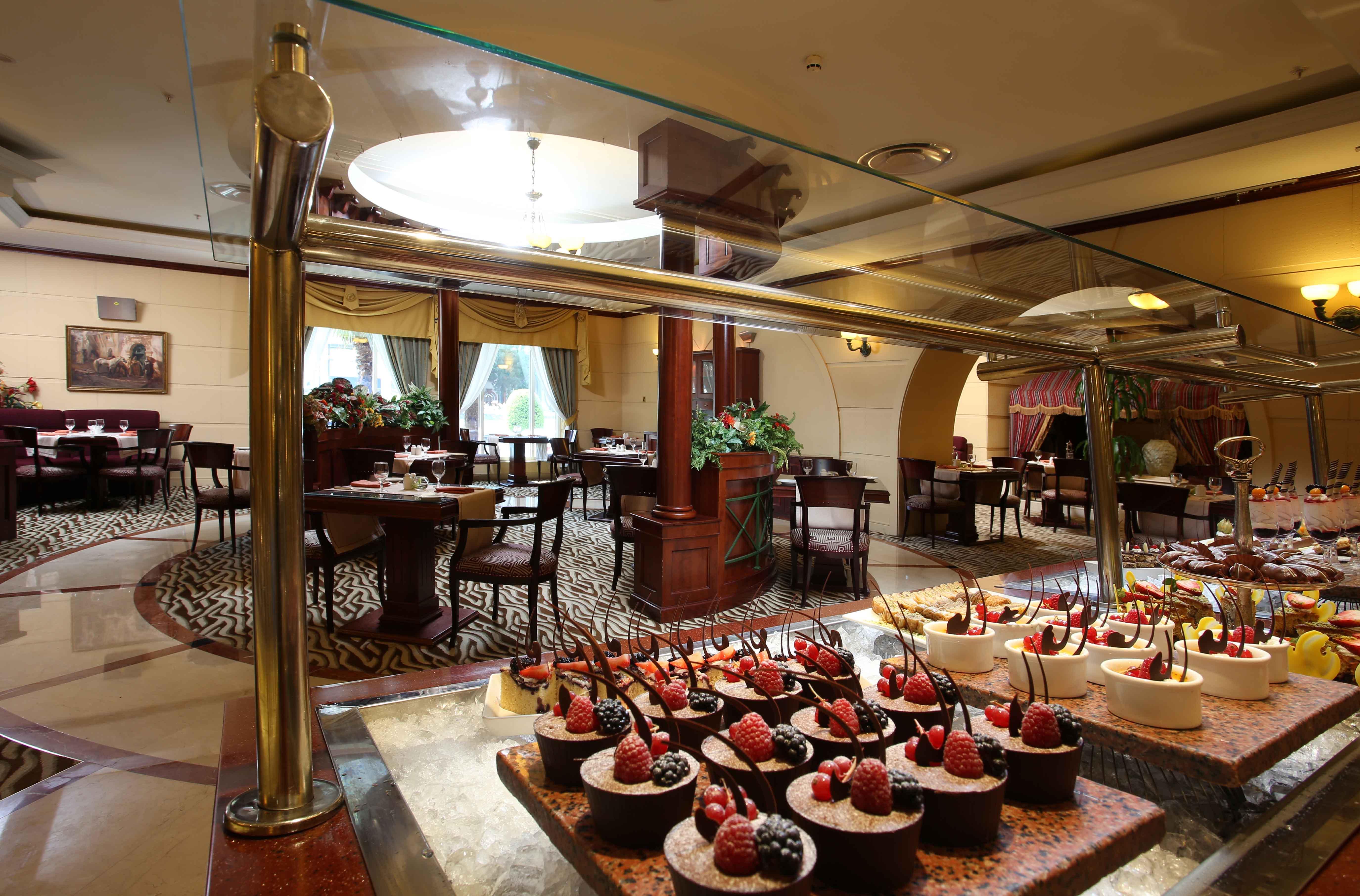 Otel Knight Castle