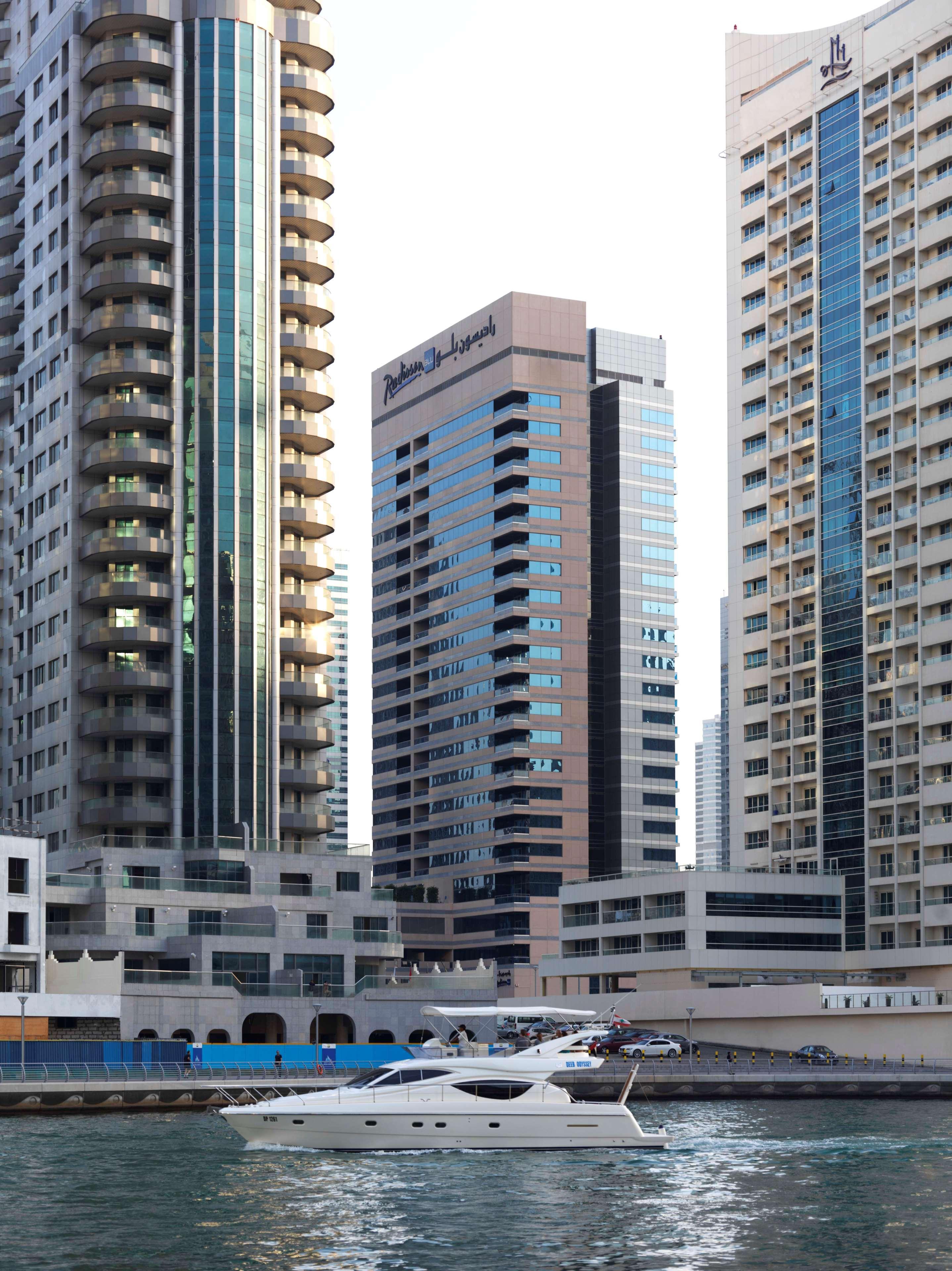 Aparthotel Radisson Blu Residence, Marina Dubai
