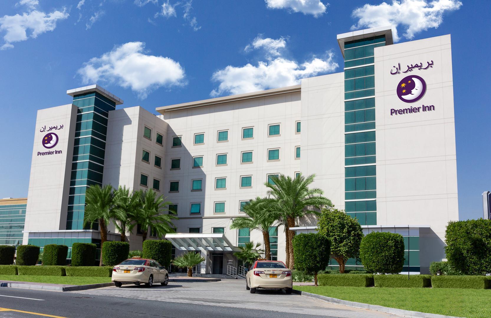 Hotel Premier Investments Park