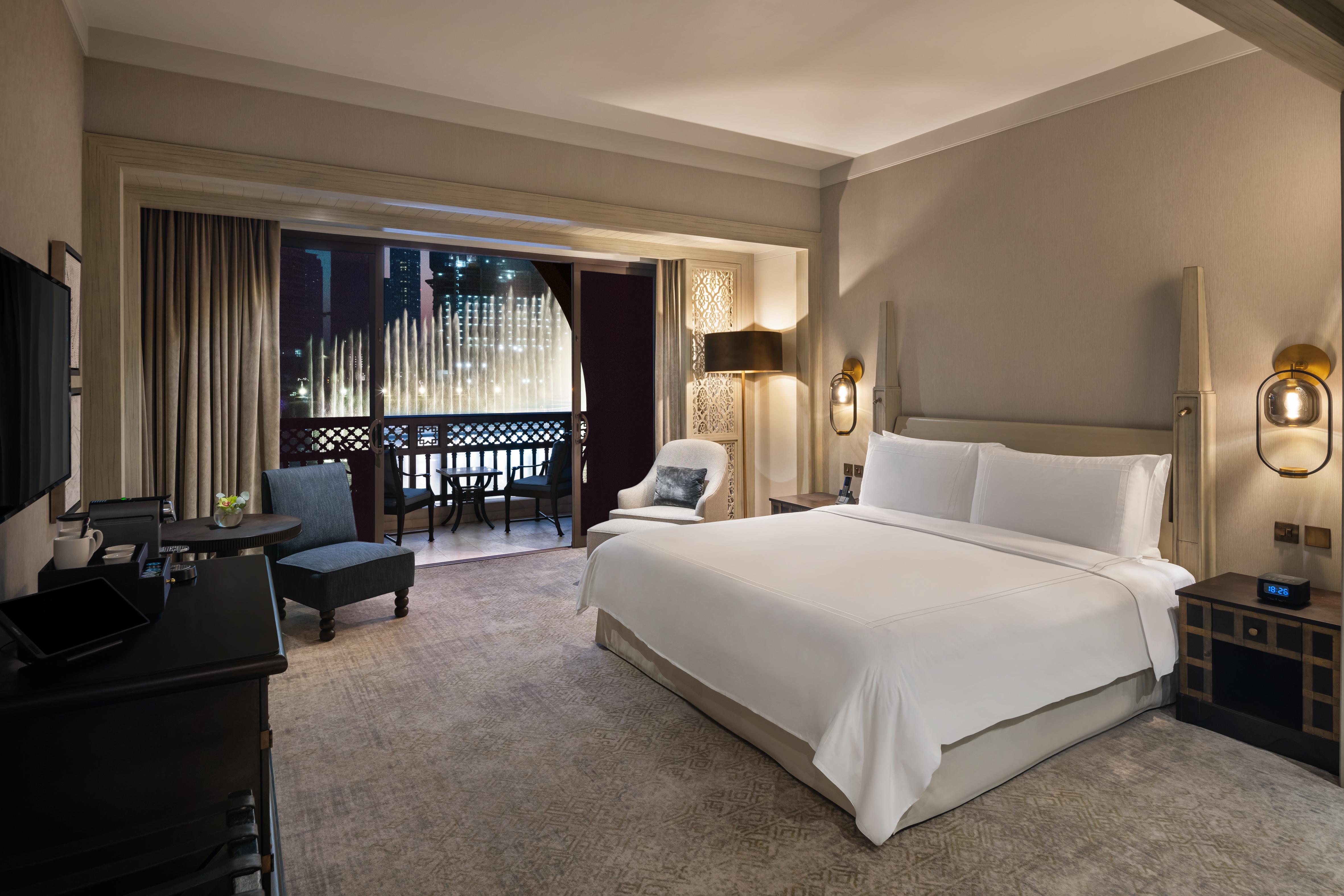 Palace Downtown 5*
