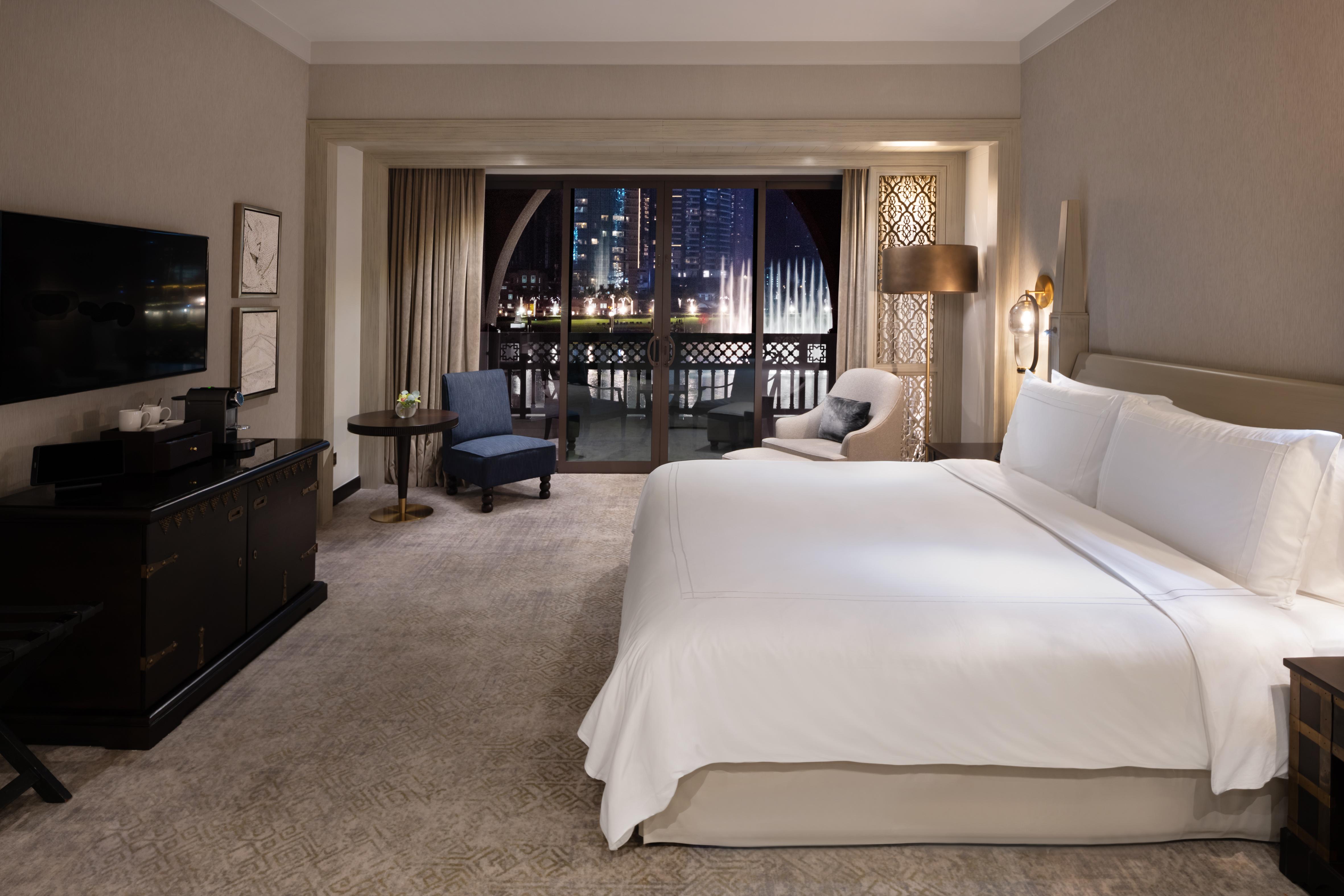 Palace Downtown 5*