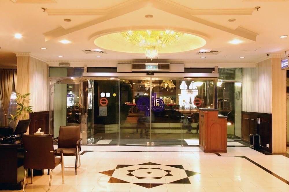 Dream Palace 3*