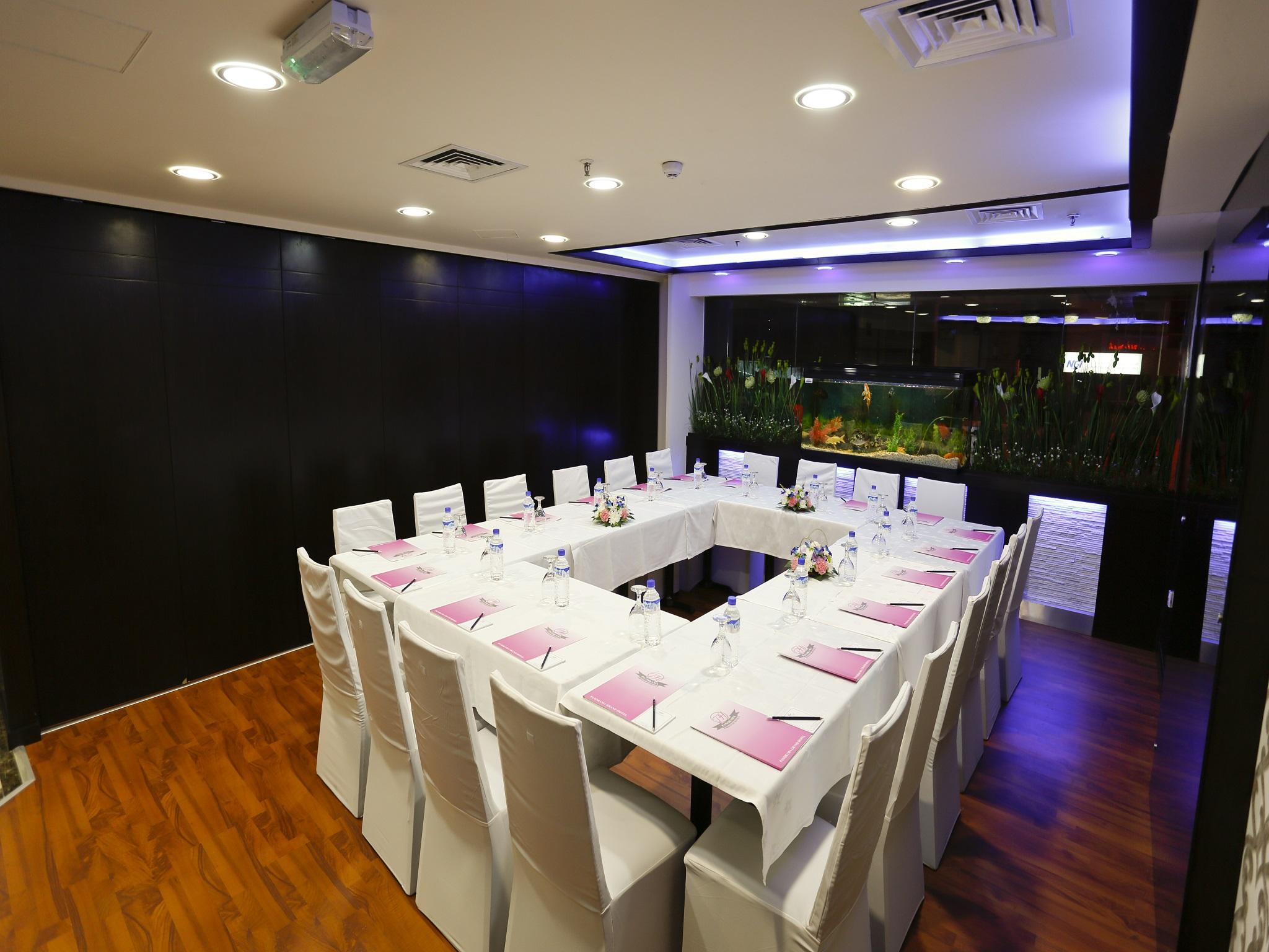 Otel Palace 3*