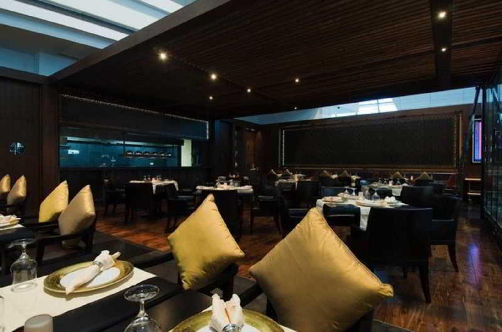 Hotel International Terminal 5*