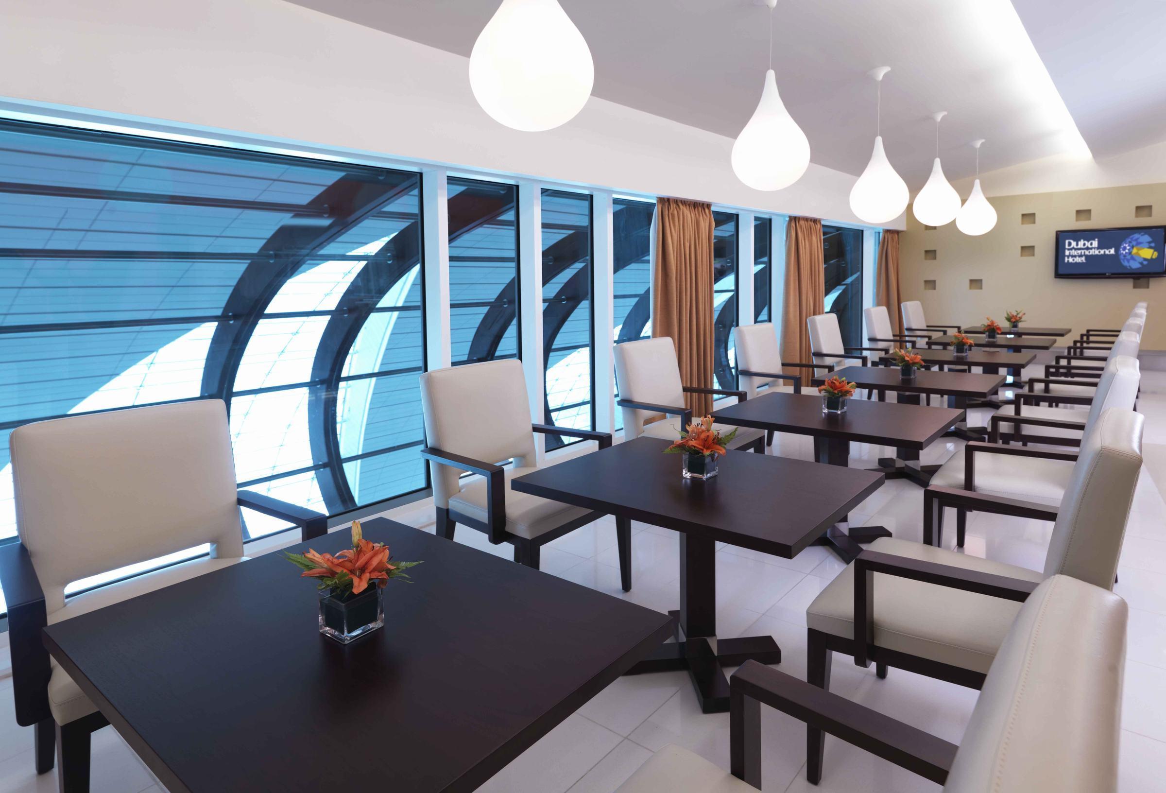 Hotel International Terminal 5*