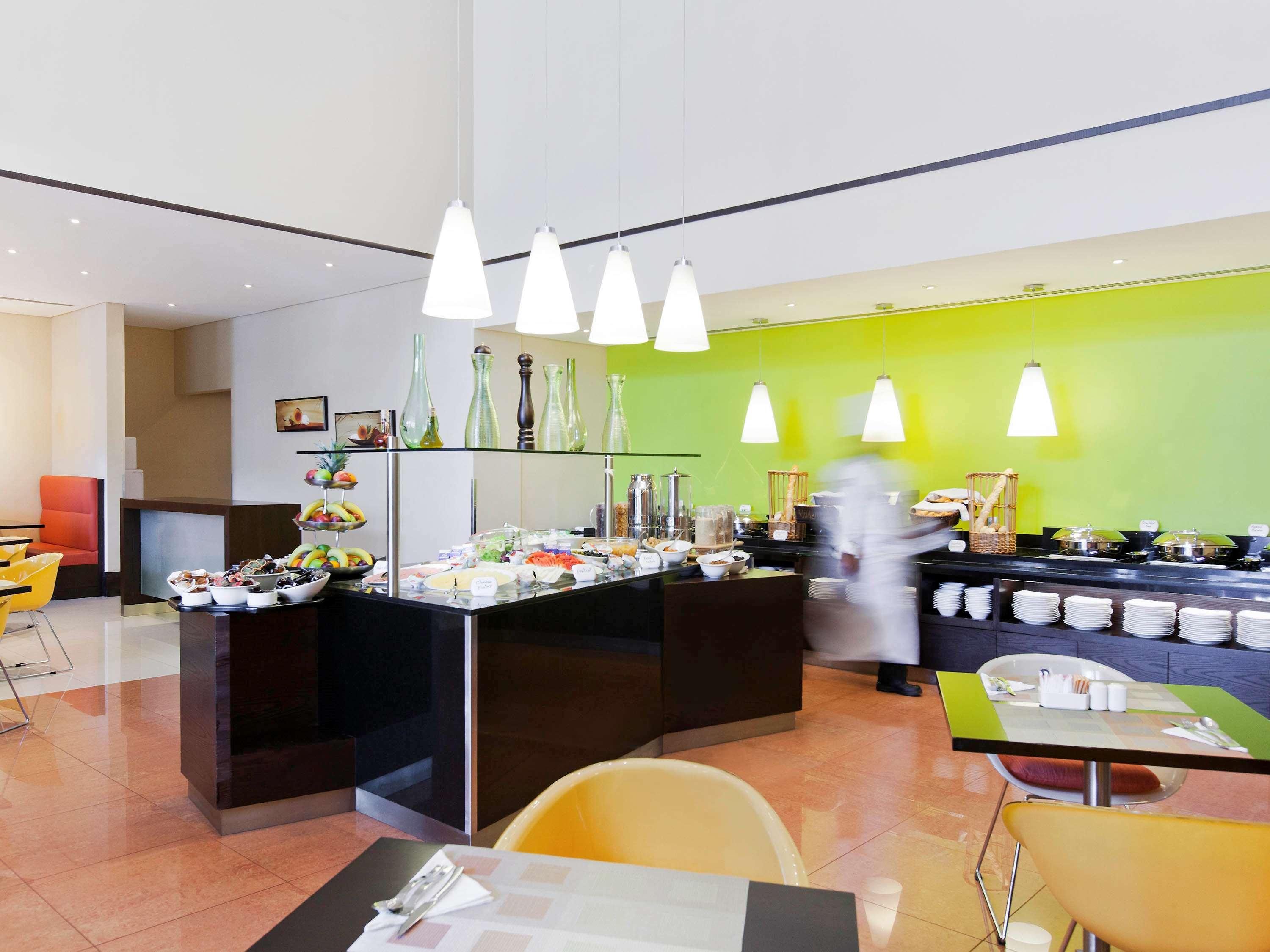 Ibis Al Rigga Hotel 3*