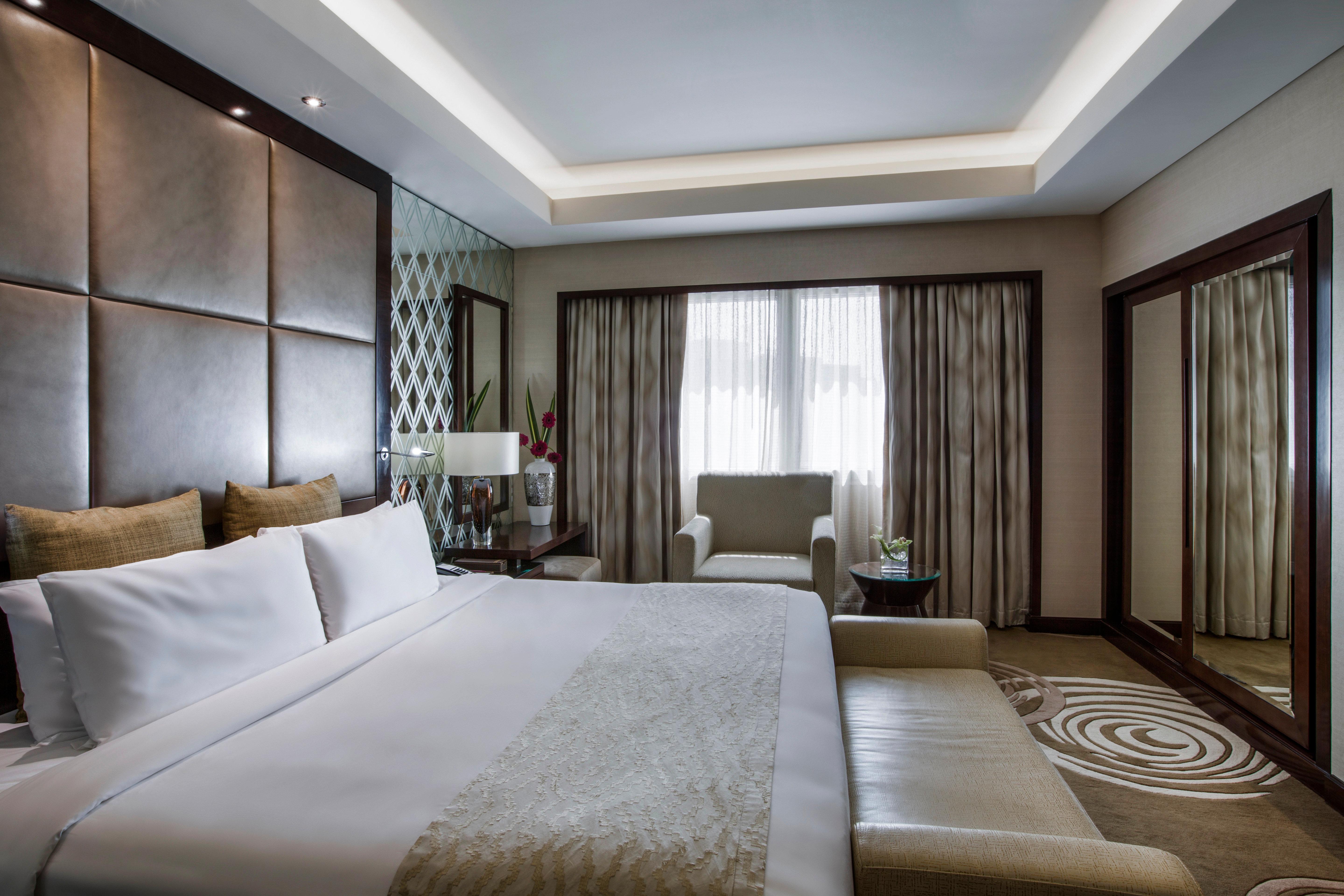 Crowne Plaza Deira By Ihg Hotel