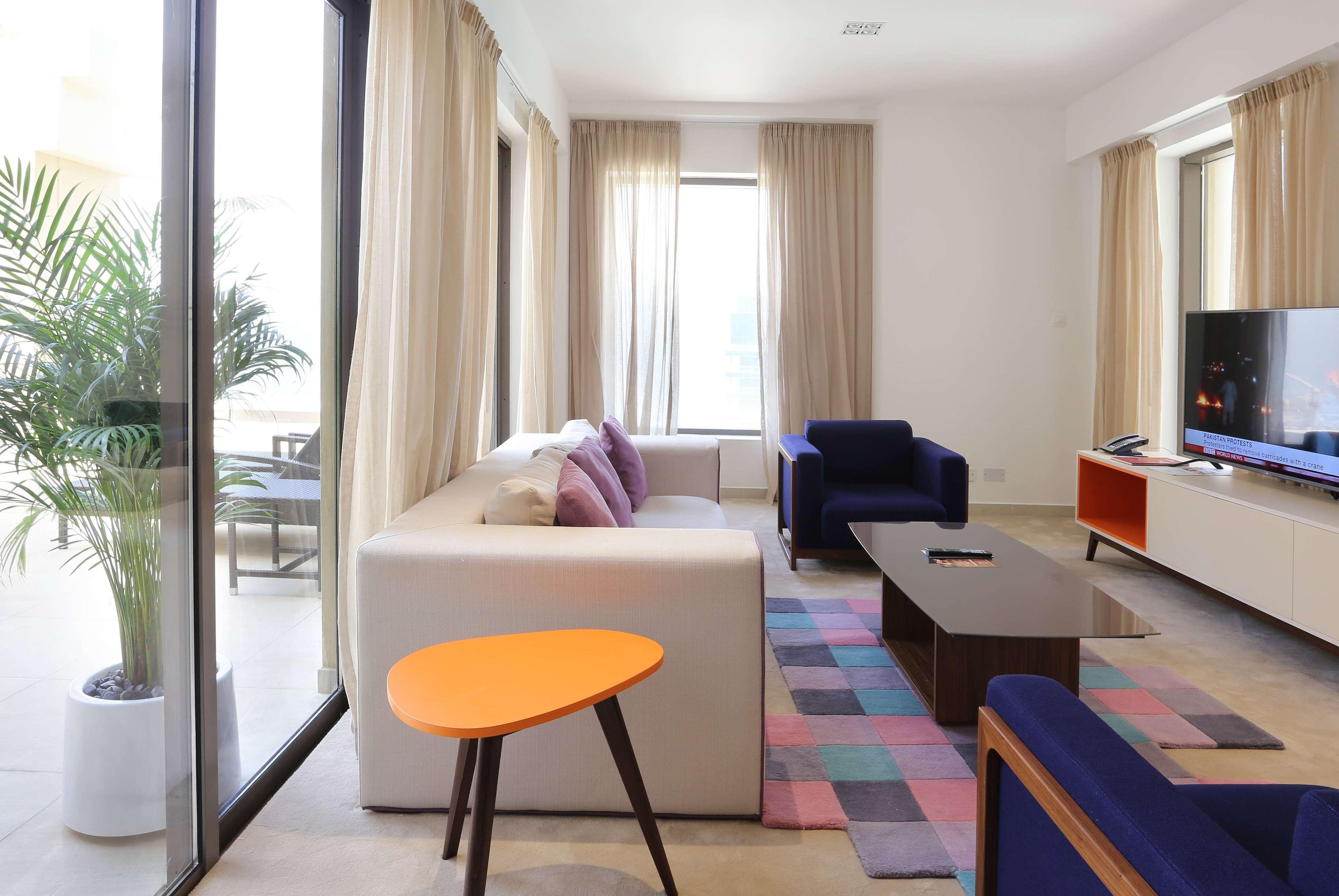 Ramada Hotel, And By Wyndham Jbr 4* Dubai