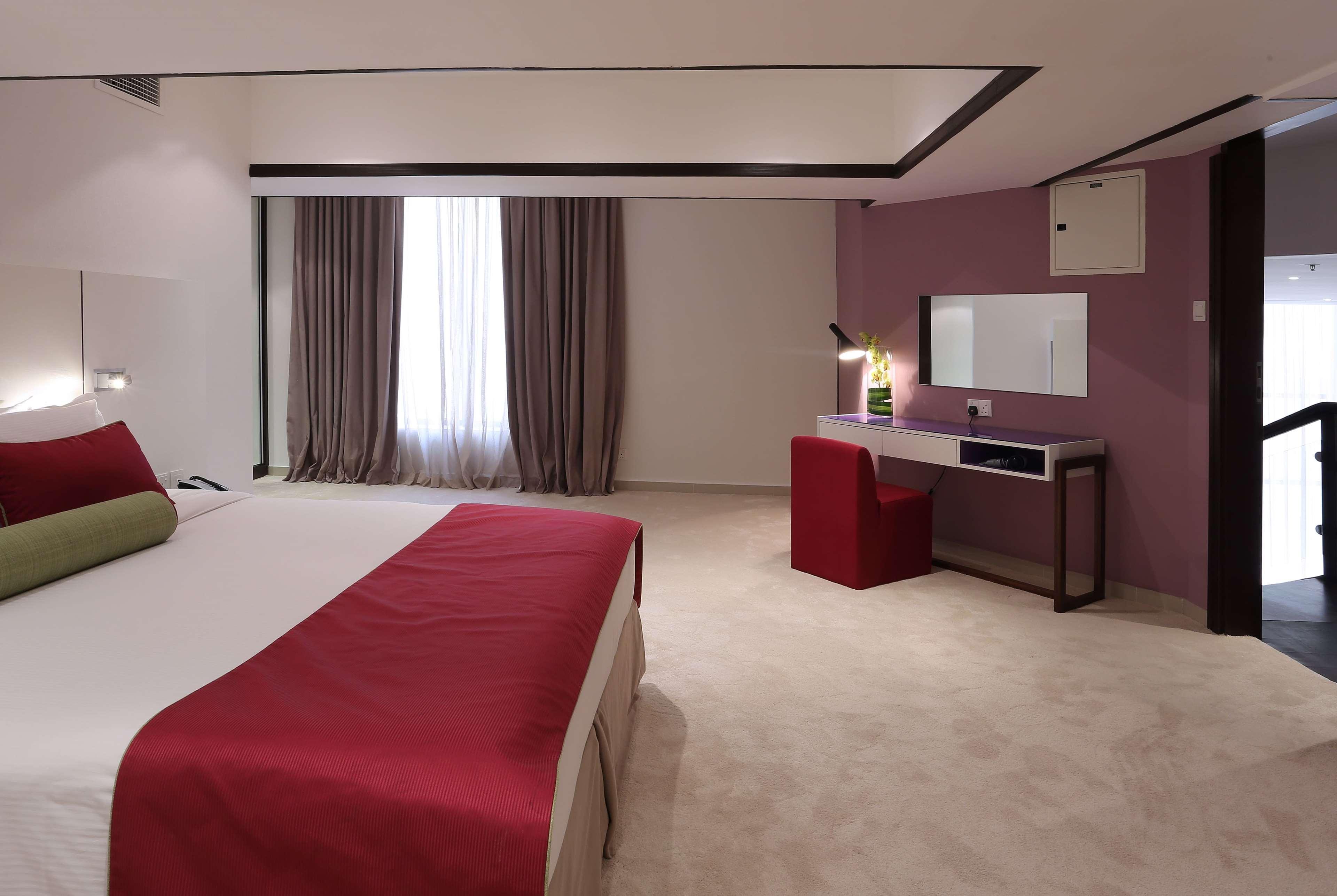 Ramada Hotel, And By Wyndham Jbr Aparthotel Dubai