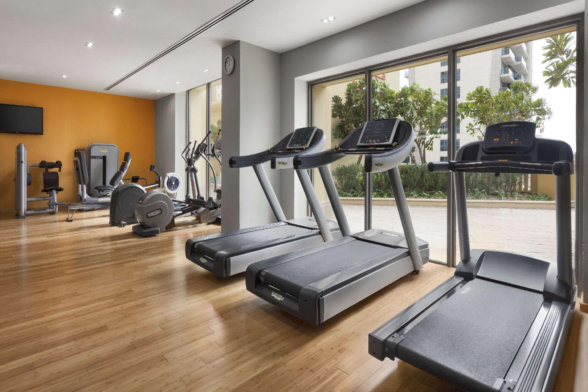 Ramada Hotel, And By Wyndham Jbr 4* Dubai