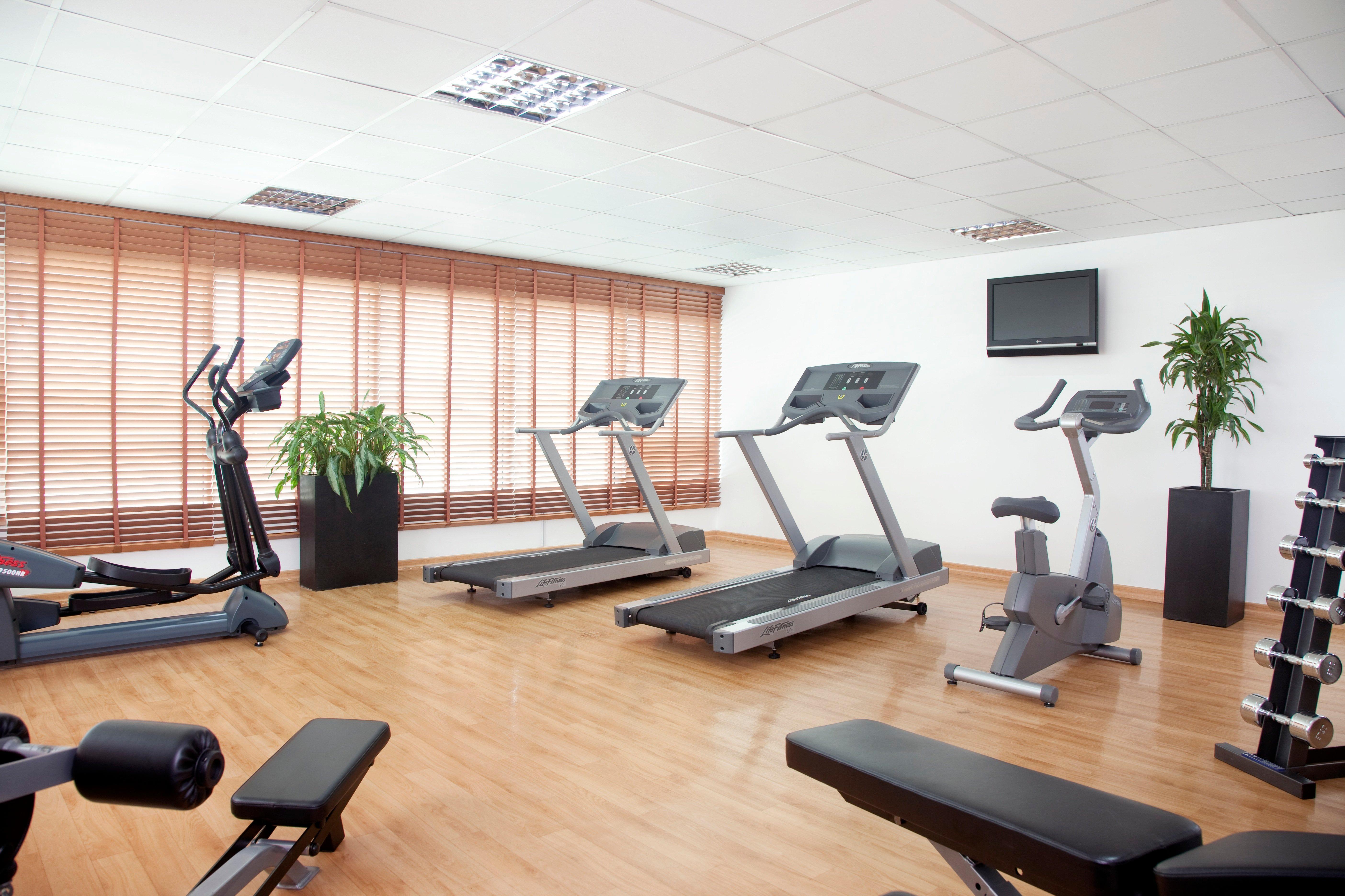 Express Safa Park By Ihg Hotel 3*