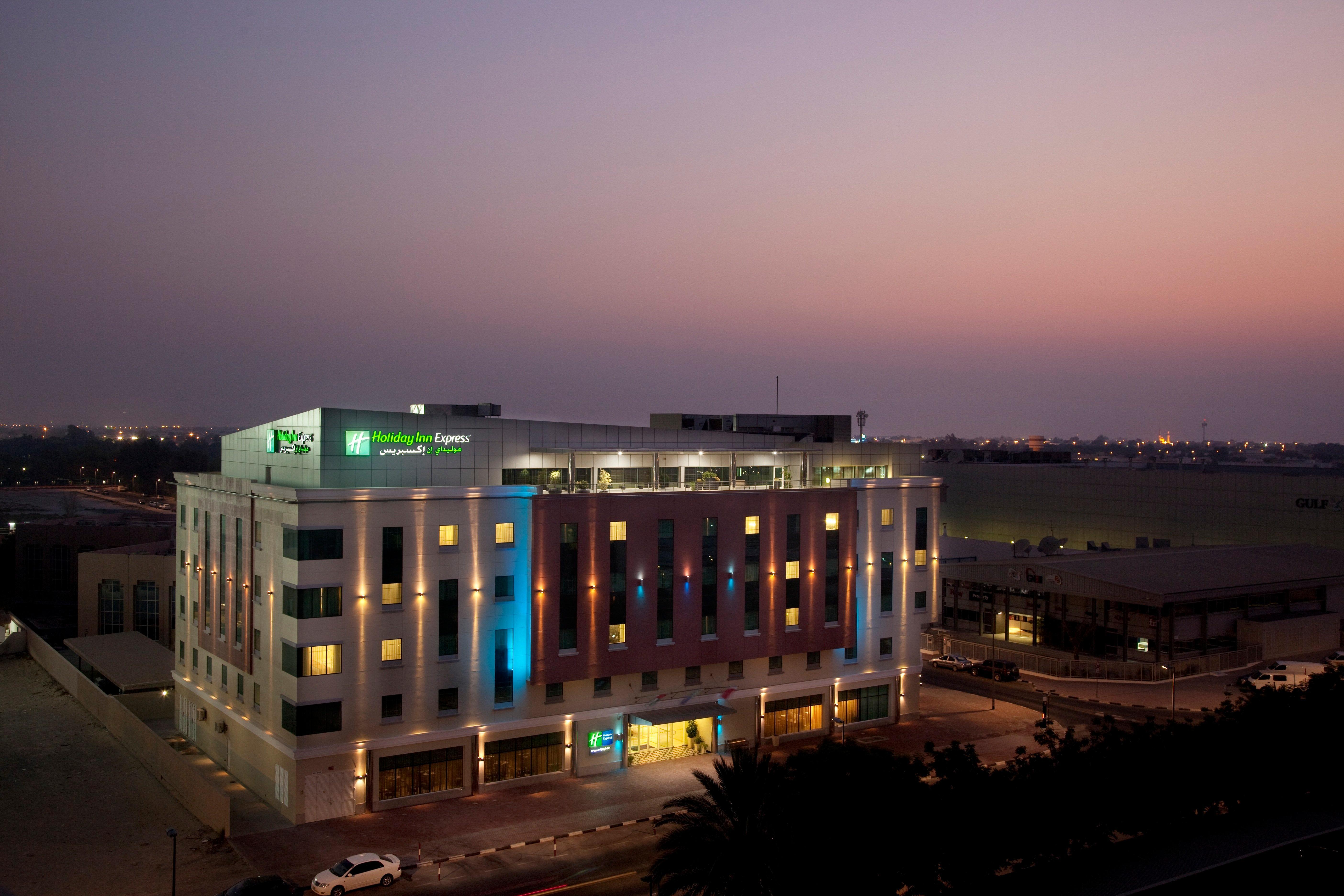 Express Safa Park By Ihg Dubai