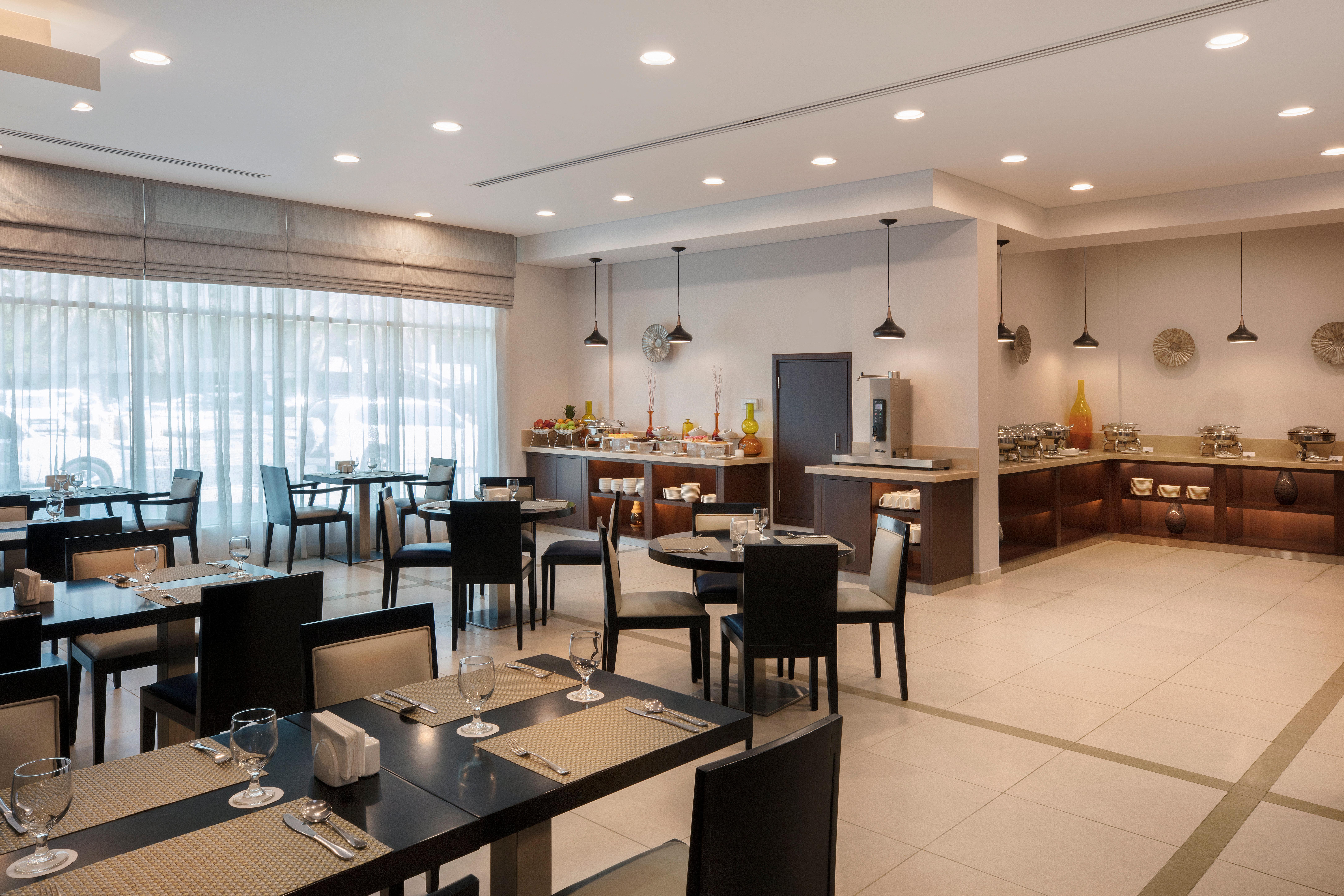 Hotel Express Safa Park By Ihg