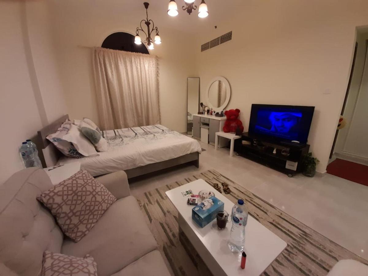 Spacious 2 Bedroom With Maid For Families *