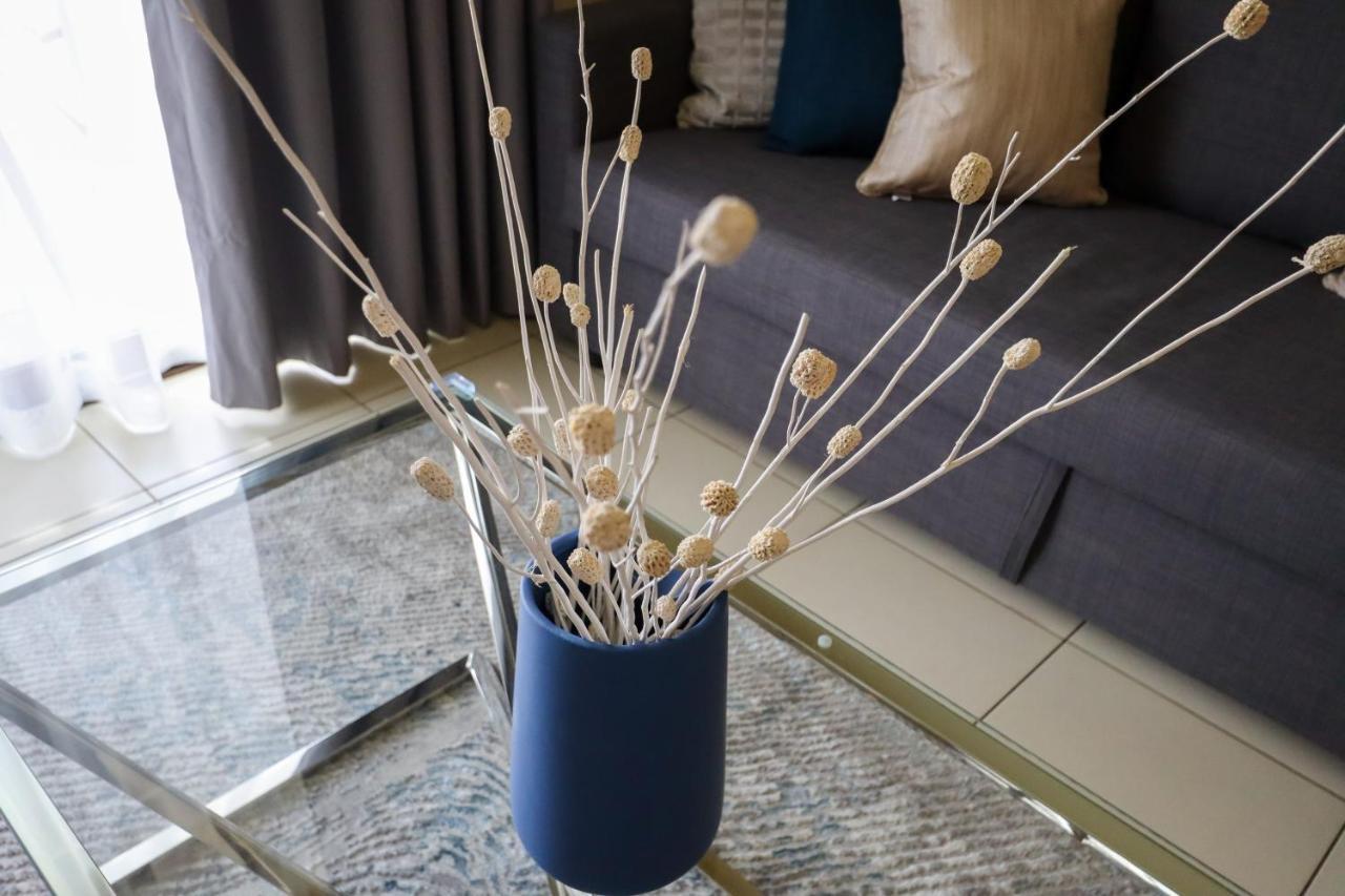 Apartment Higuests - Charming With Private Balcony Near Mall Dubai