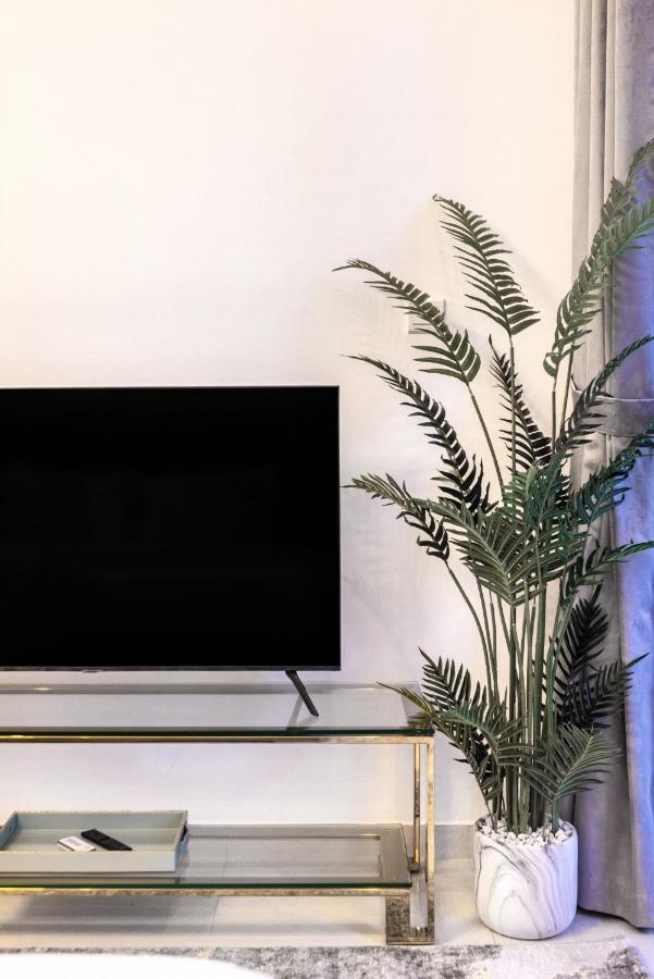 Apartment The Smart Concierge - Waves By Kasco Dubai