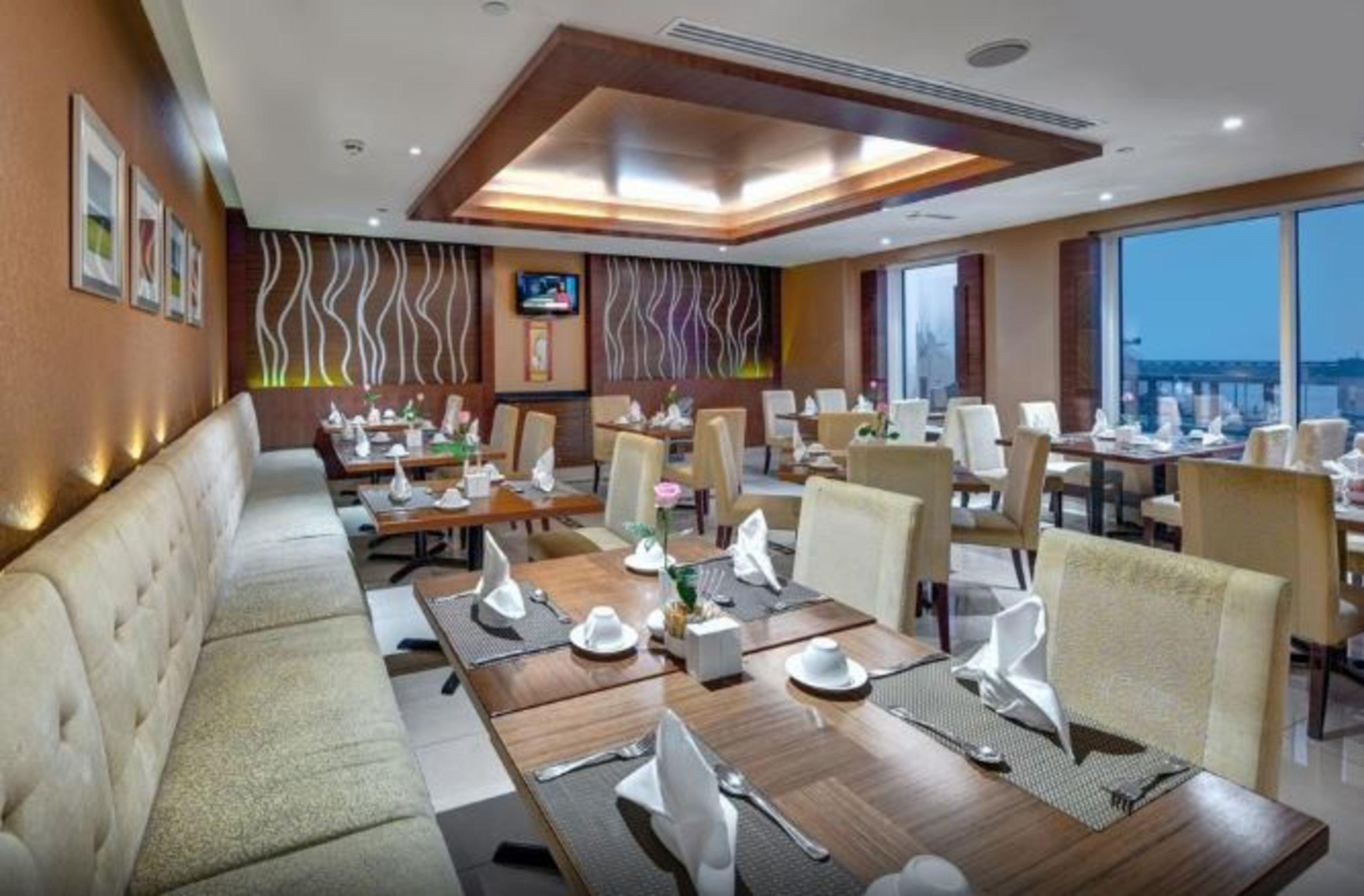 Hotel By Marriott Sheikh Zayed Road, Dubai